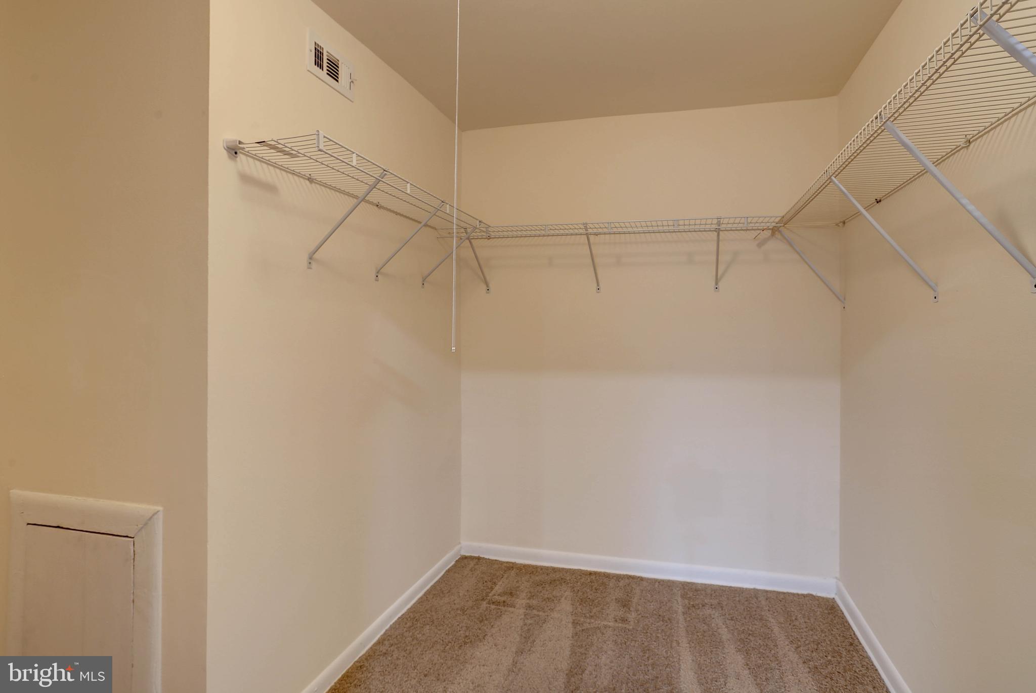 MARLOW TOWERS - Residential