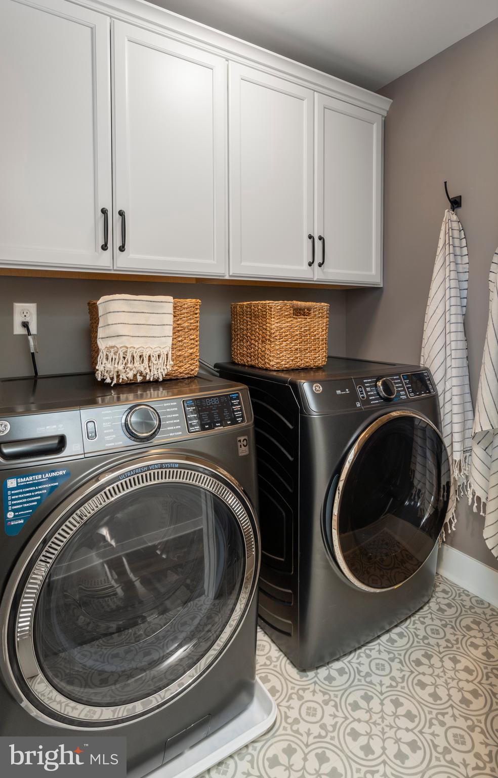 STERLING WALK - Residential