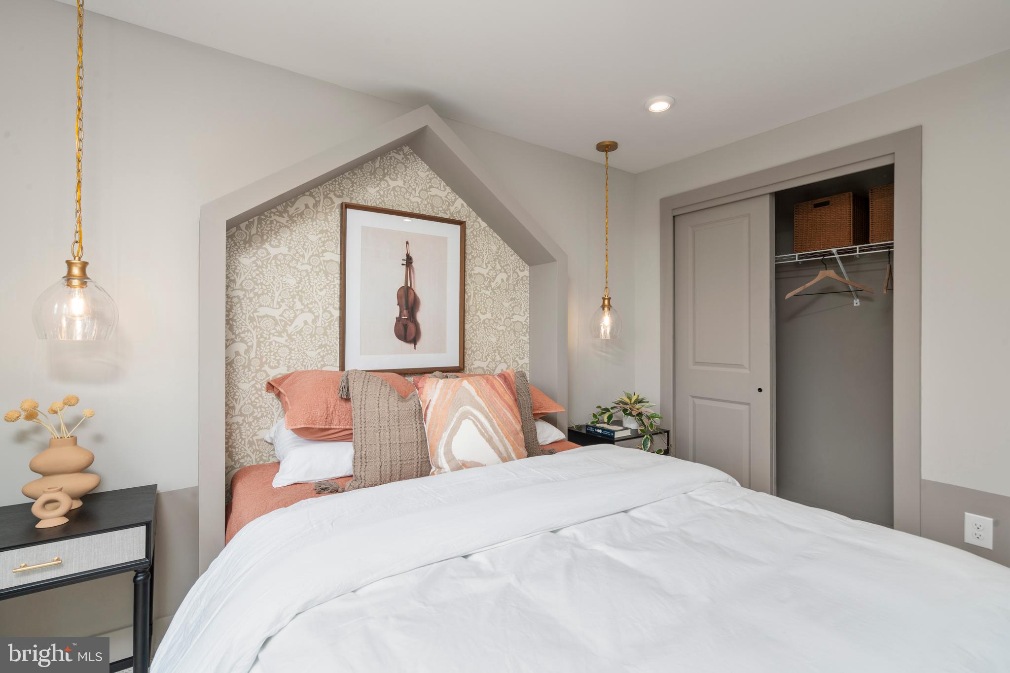 STERLING WALK - Residential