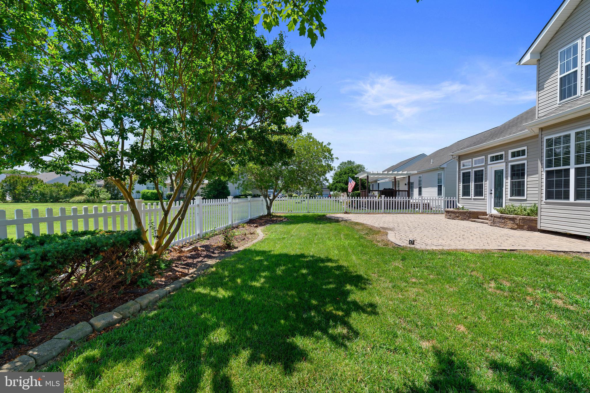 16 WAUWINET COURT