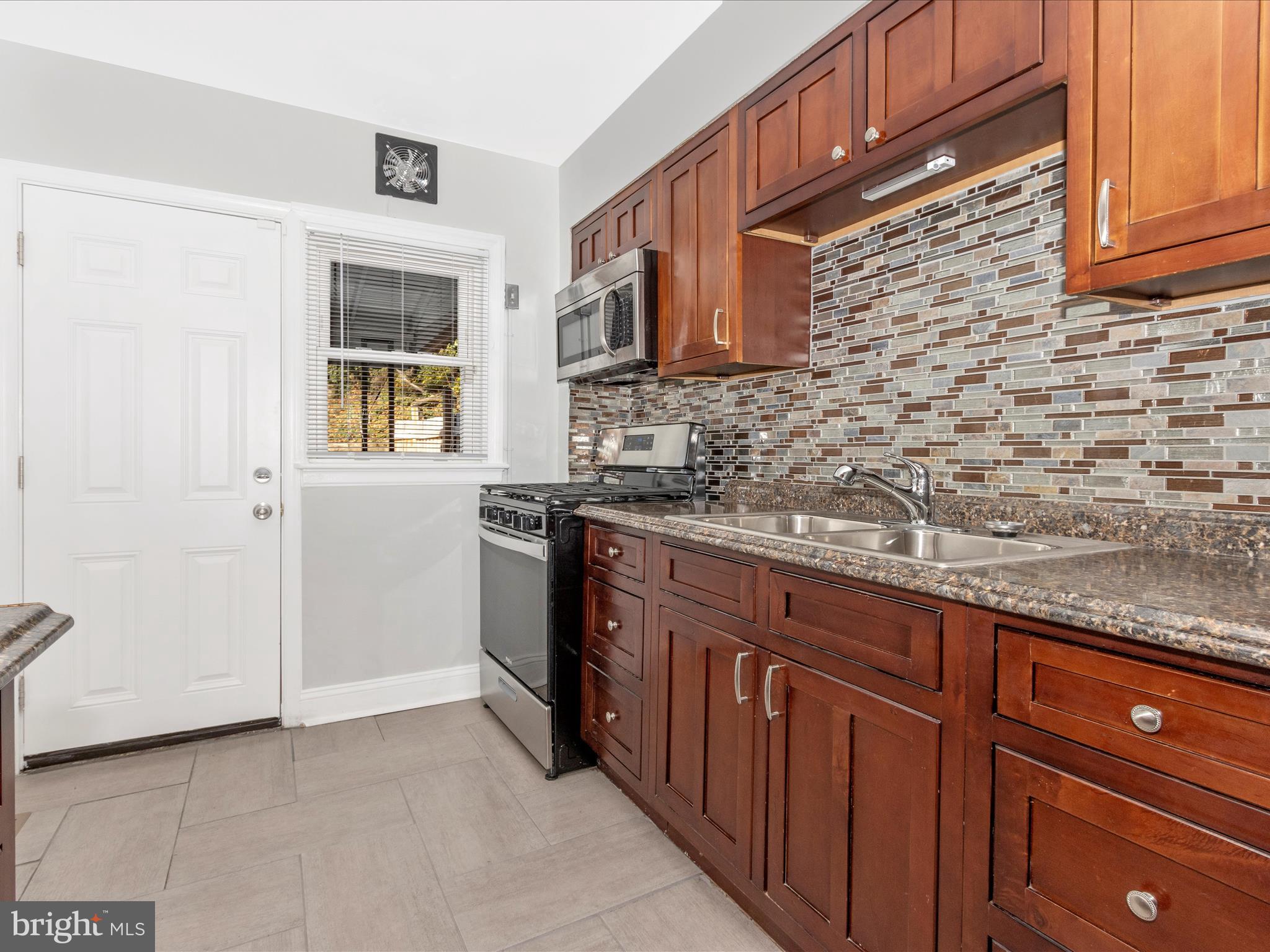 EDNOR GARDENS HISTORIC DISTRICT - Residential