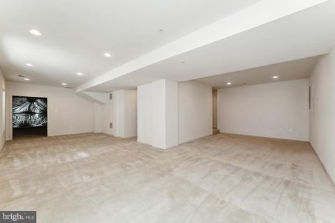 listing image 43