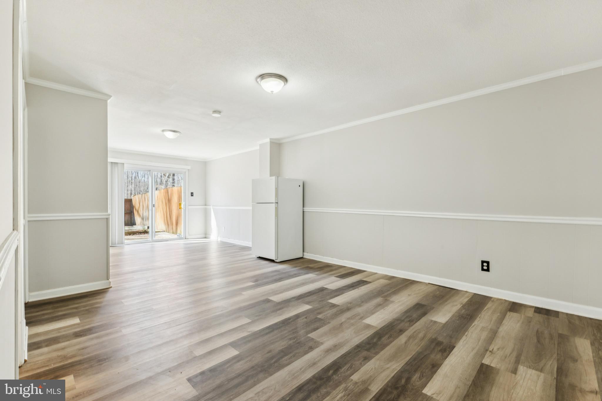 LONDON TOWNE - Residential