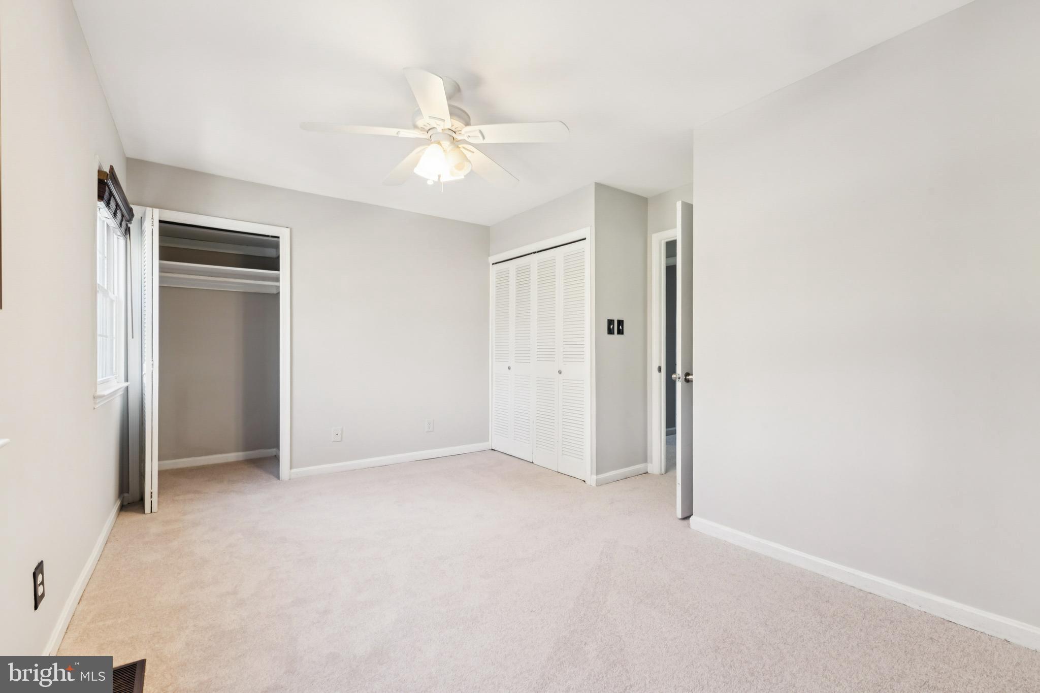 LONDON TOWNE - Residential