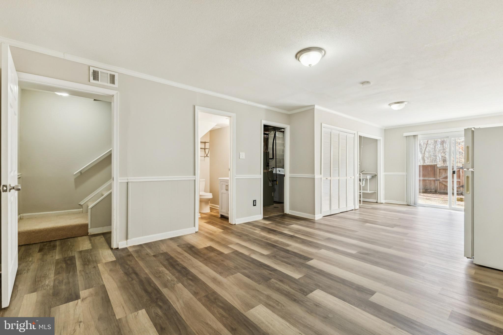 LONDON TOWNE - Residential