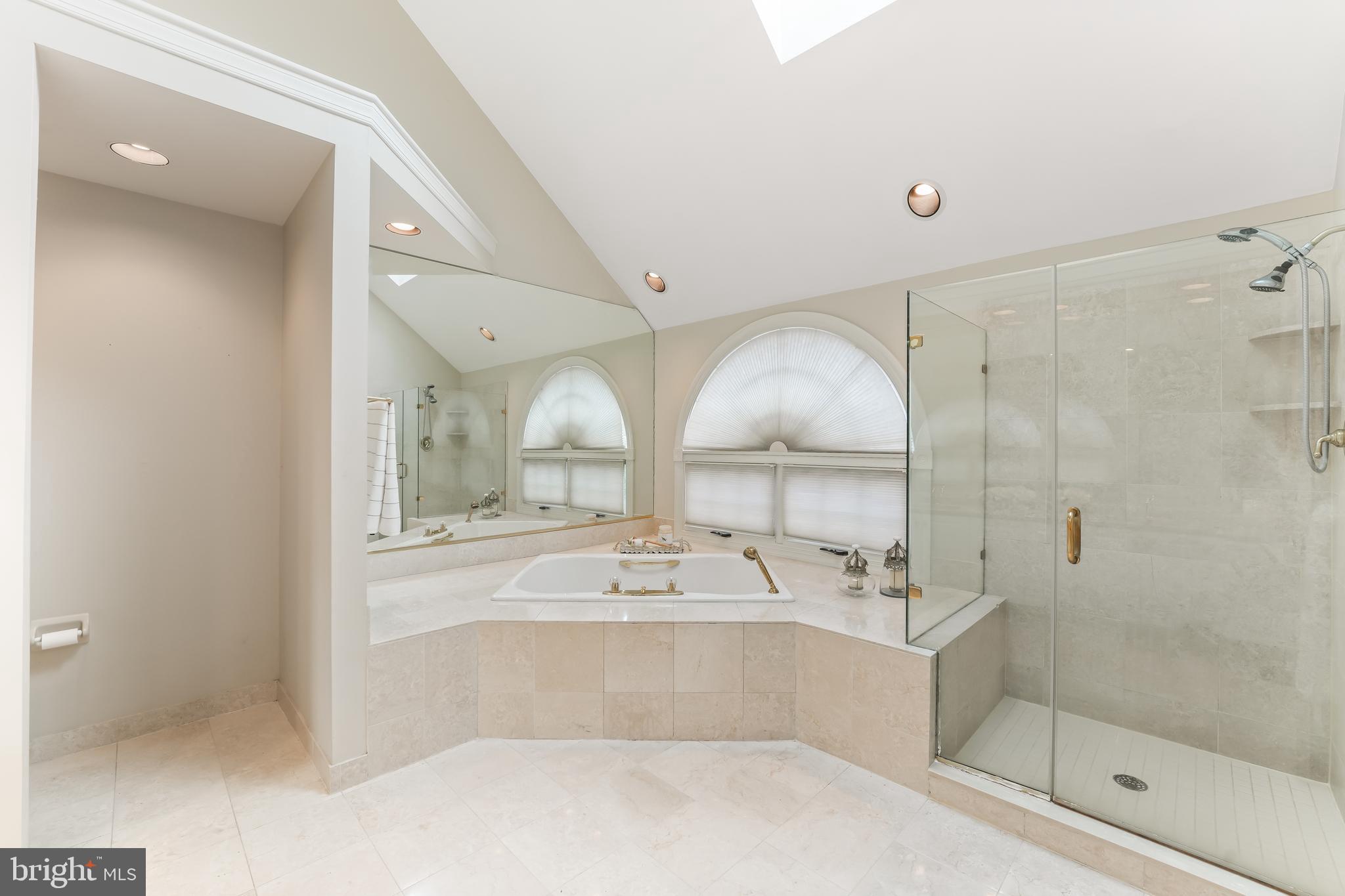 CROSS CREEK - Residential