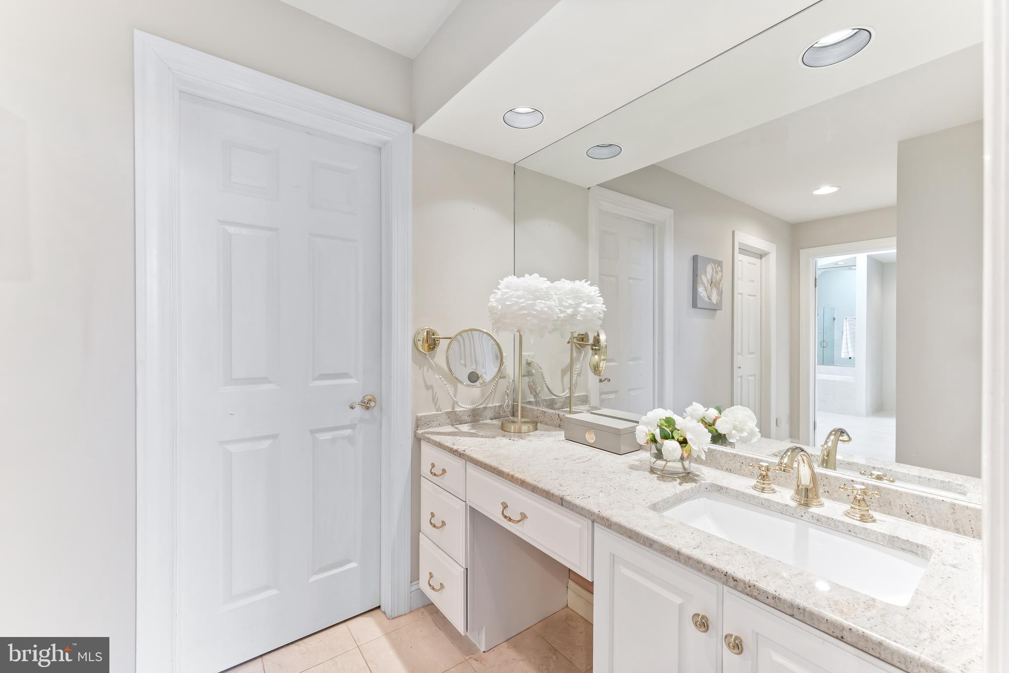 CROSS CREEK - Residential