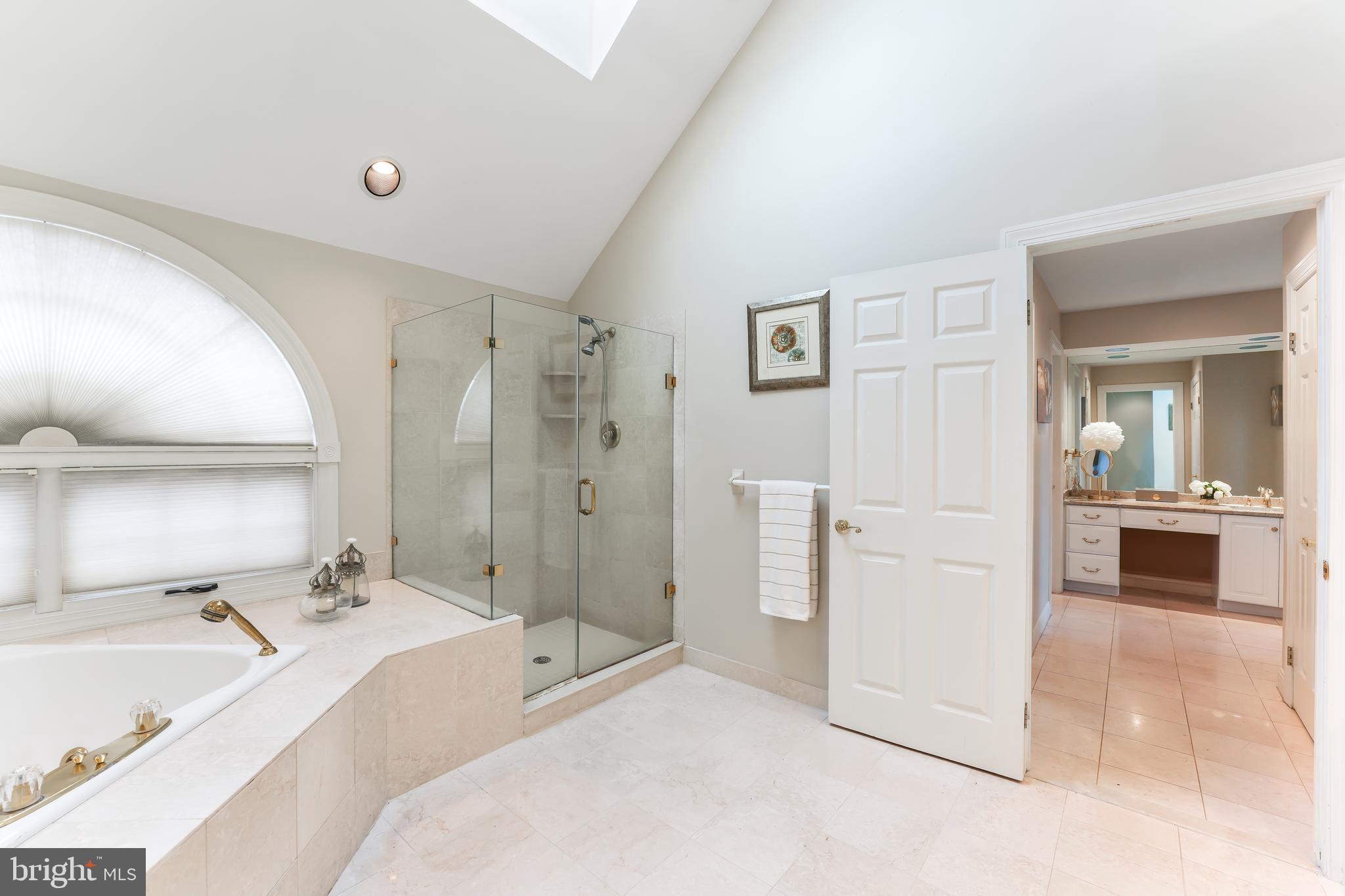 CROSS CREEK - Residential