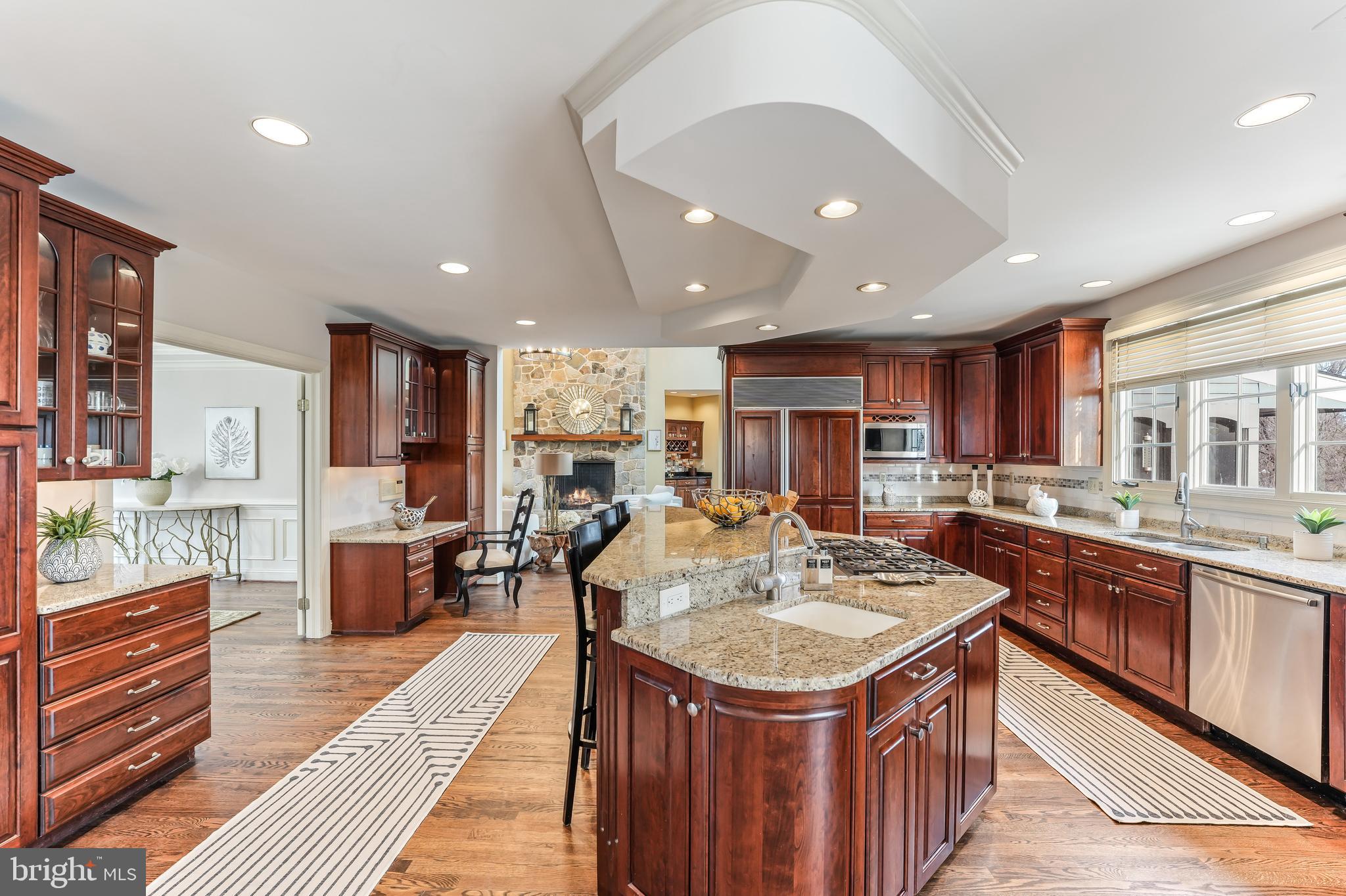 CROSS CREEK - Residential