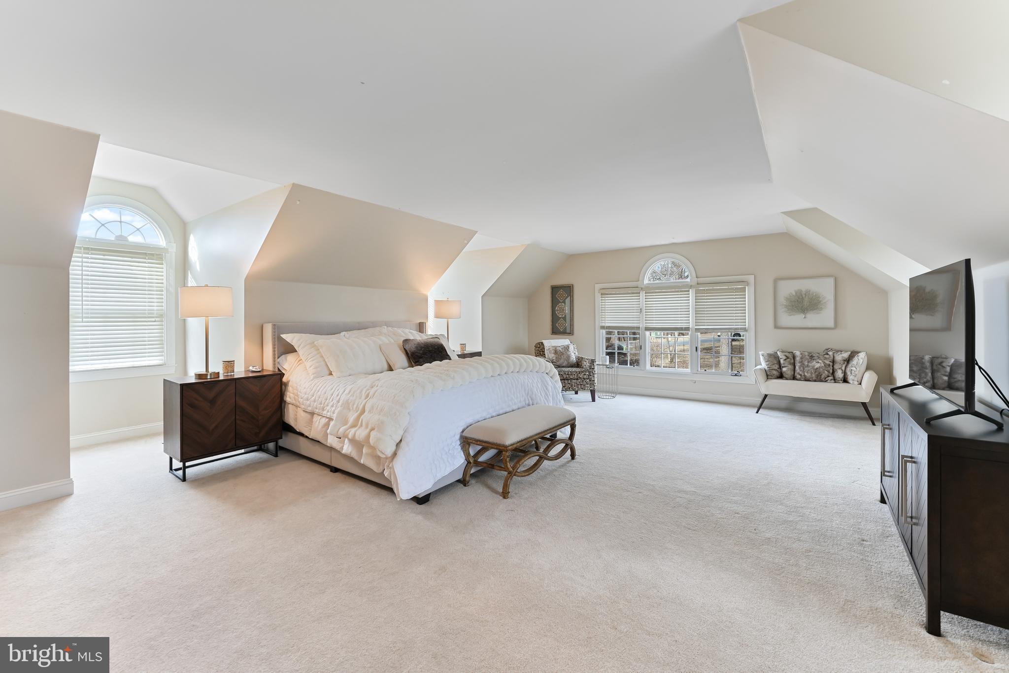 CROSS CREEK - Residential