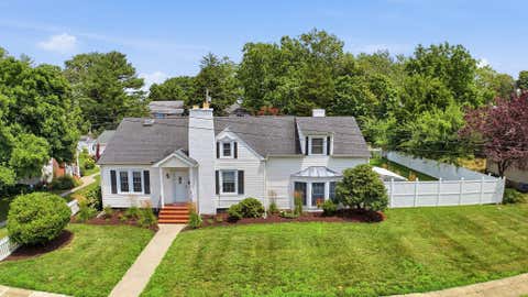 Homes For Sale - 727 N Governors Avenue<br/> DOVER, DE 19904