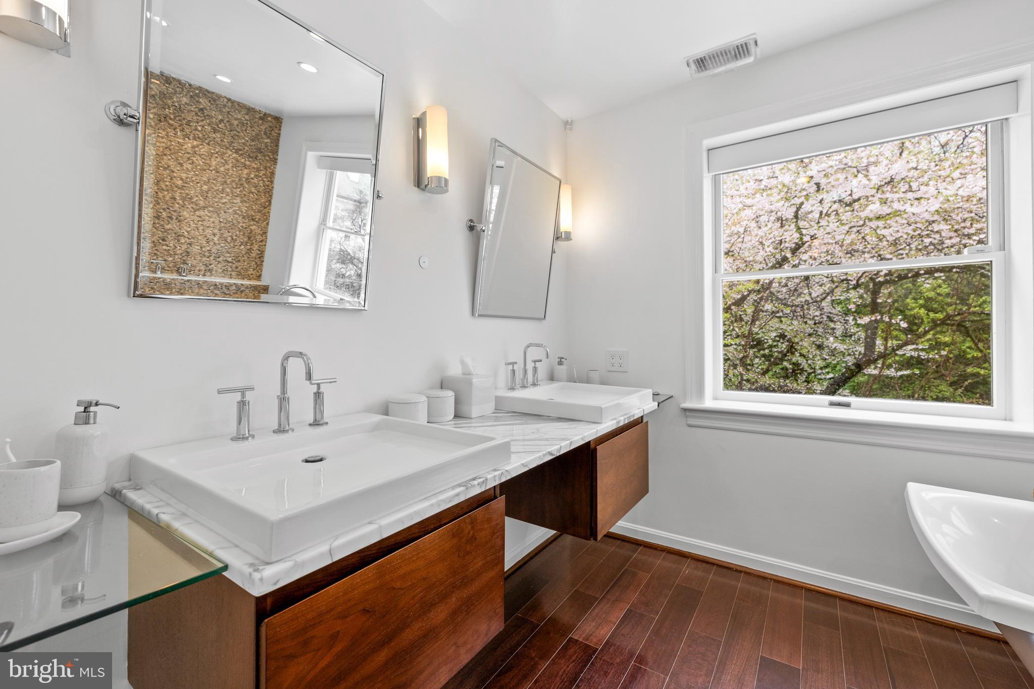 GUILFORD - Residential