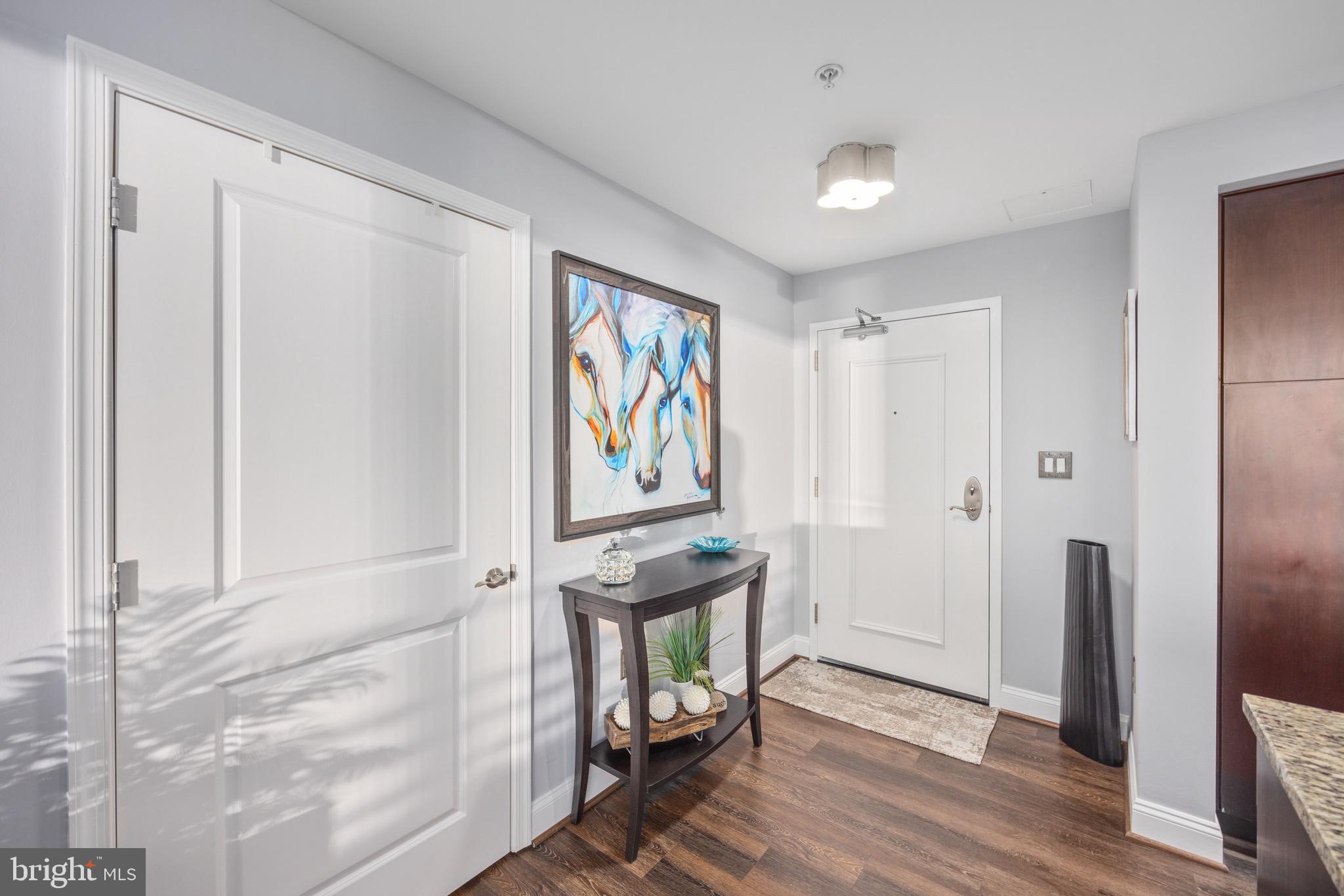 HARBOR EAST - Residential