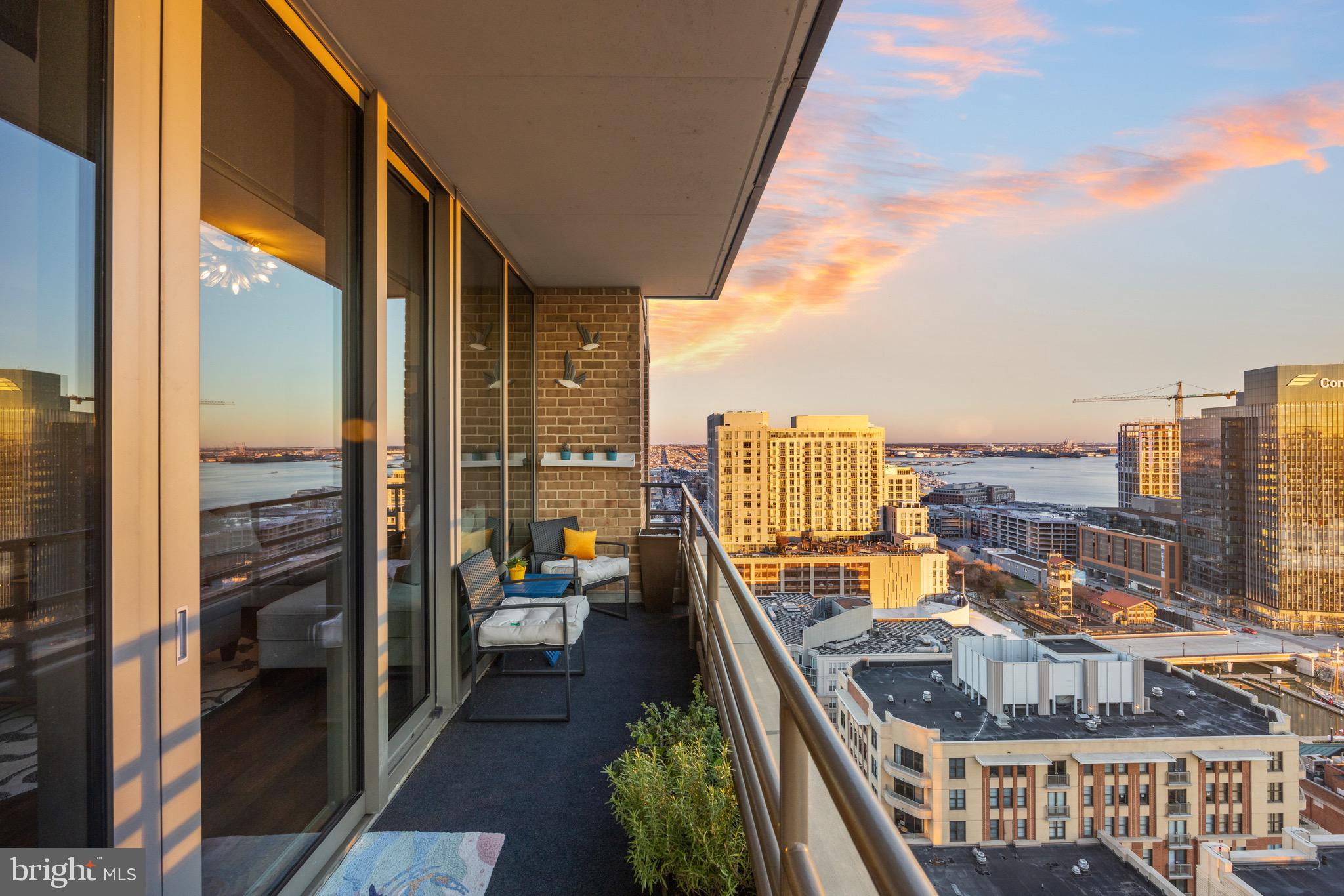 HARBOR EAST - Residential