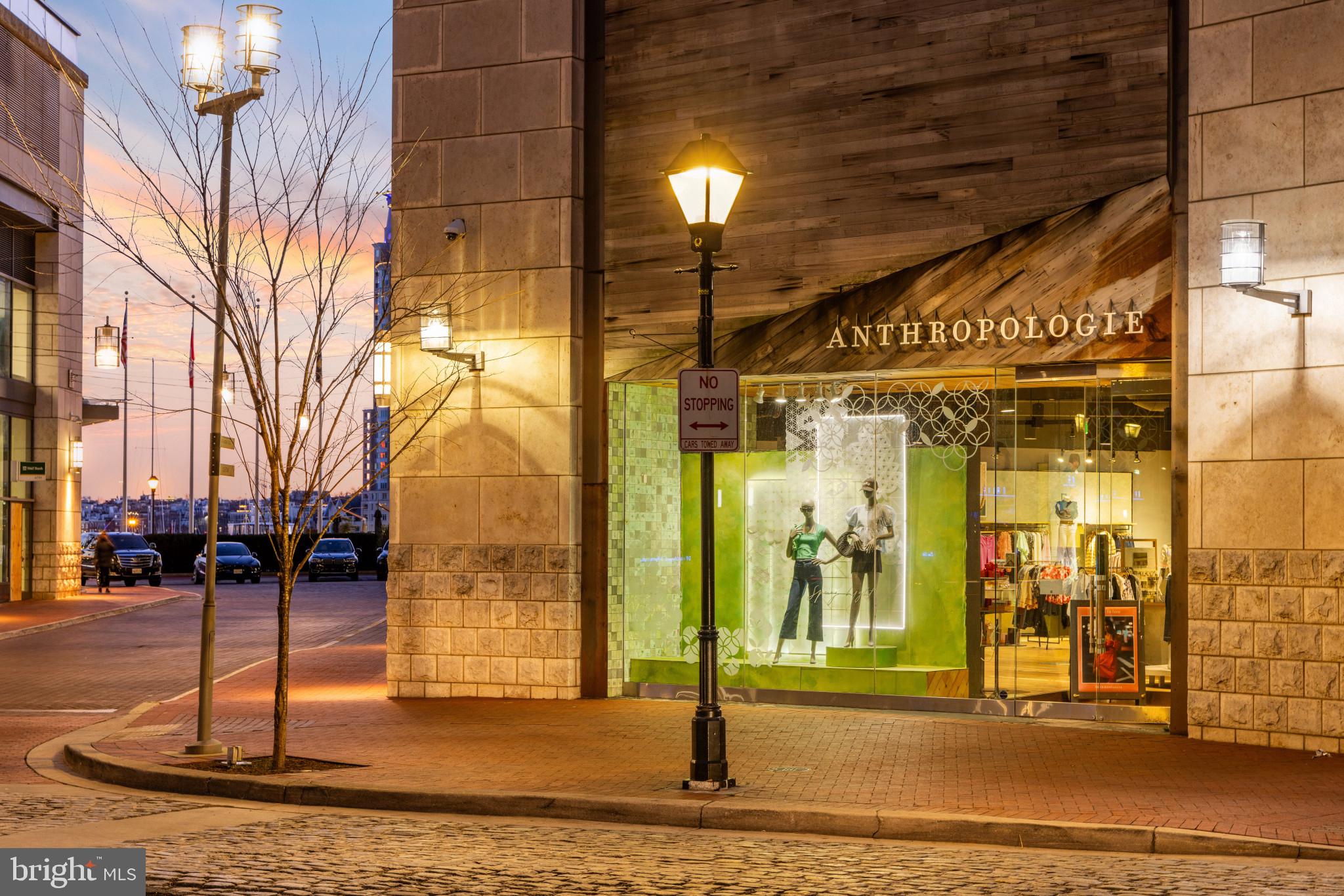 HARBOR EAST - Residential