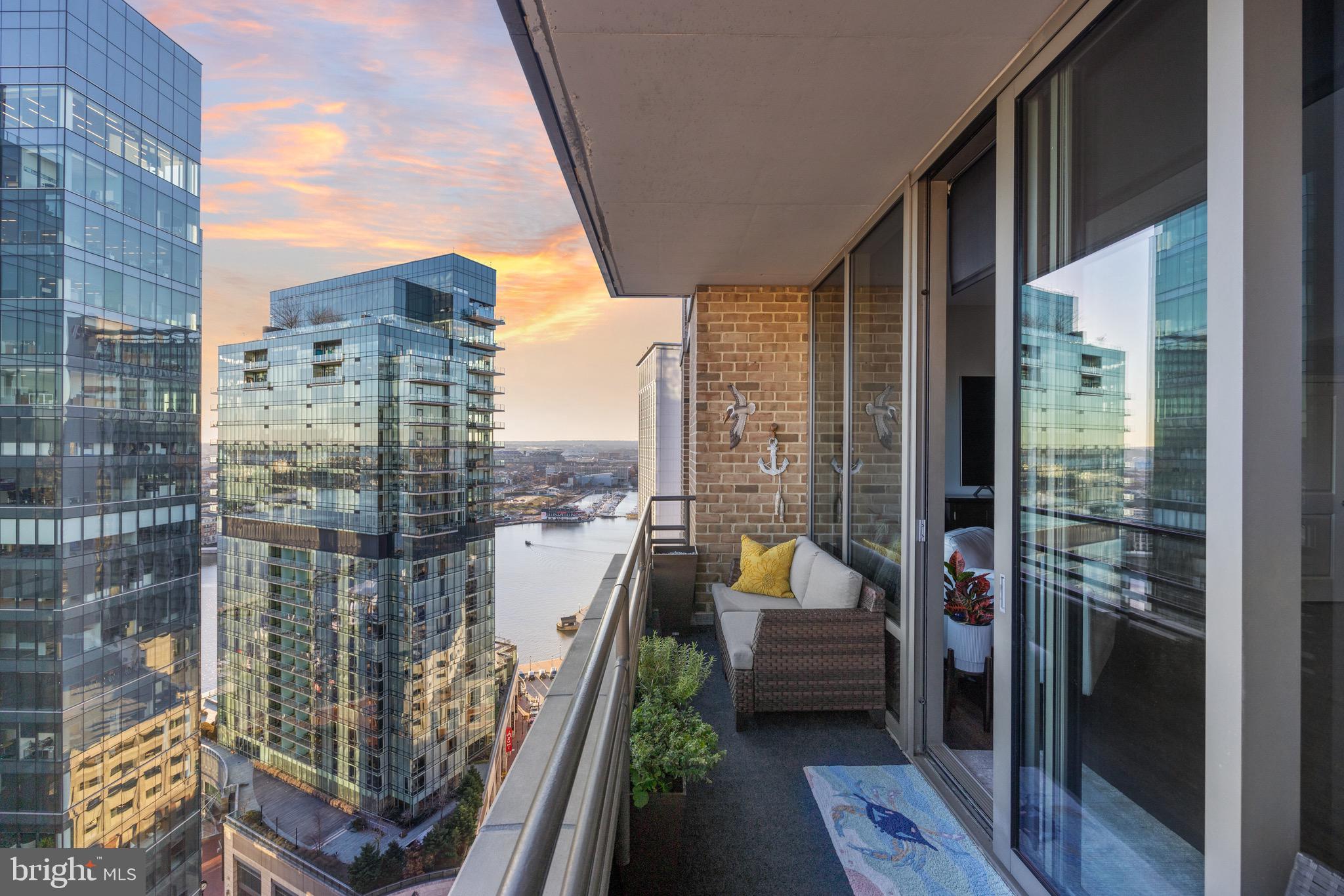 HARBOR EAST - Residential