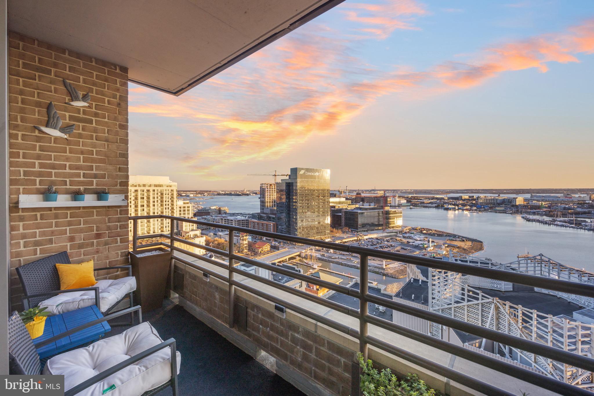 HARBOR EAST - Residential