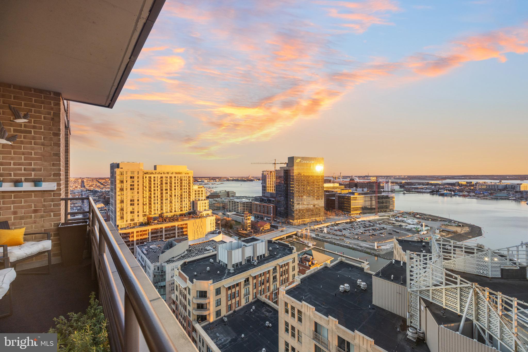 HARBOR EAST - Residential