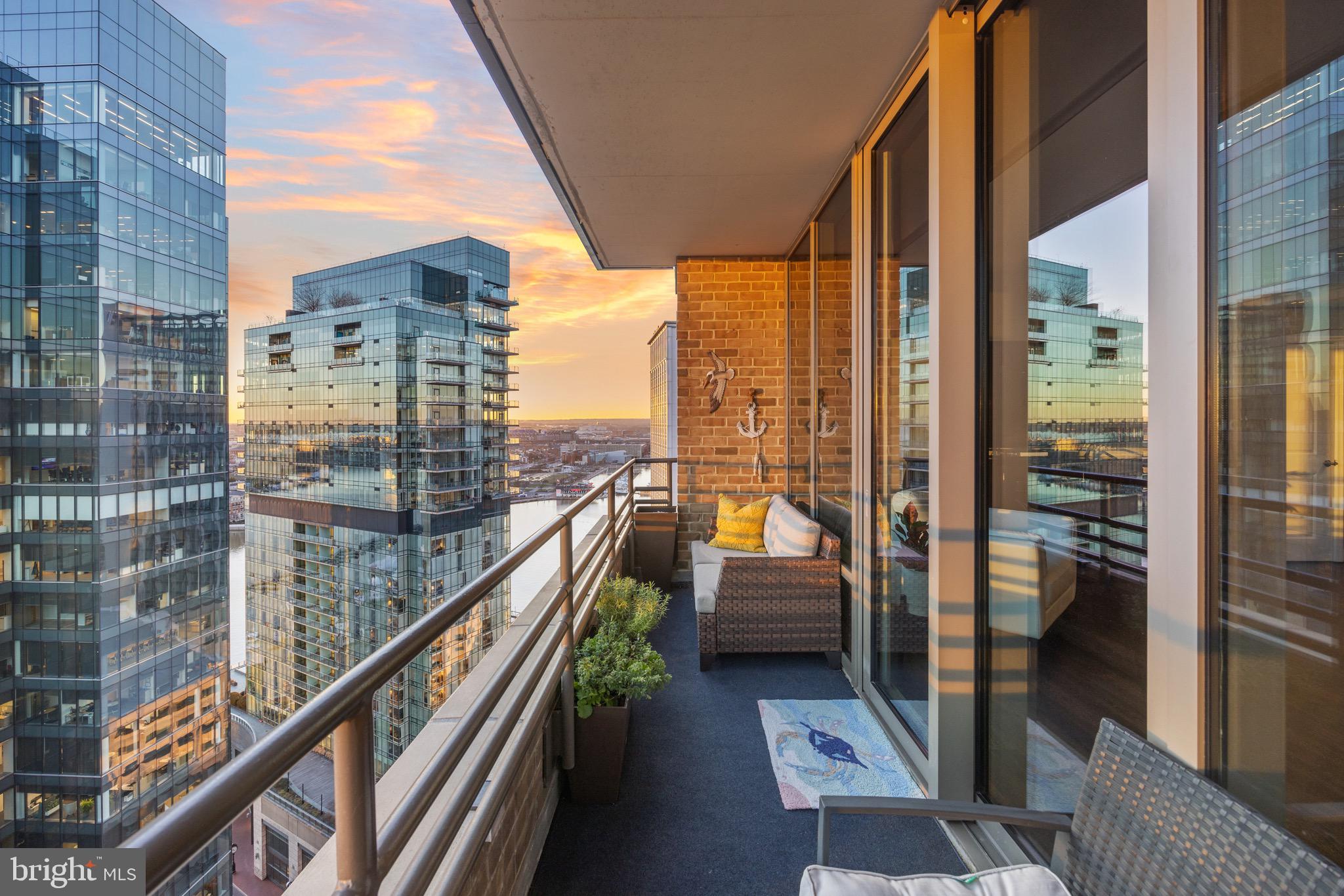 HARBOR EAST - Residential