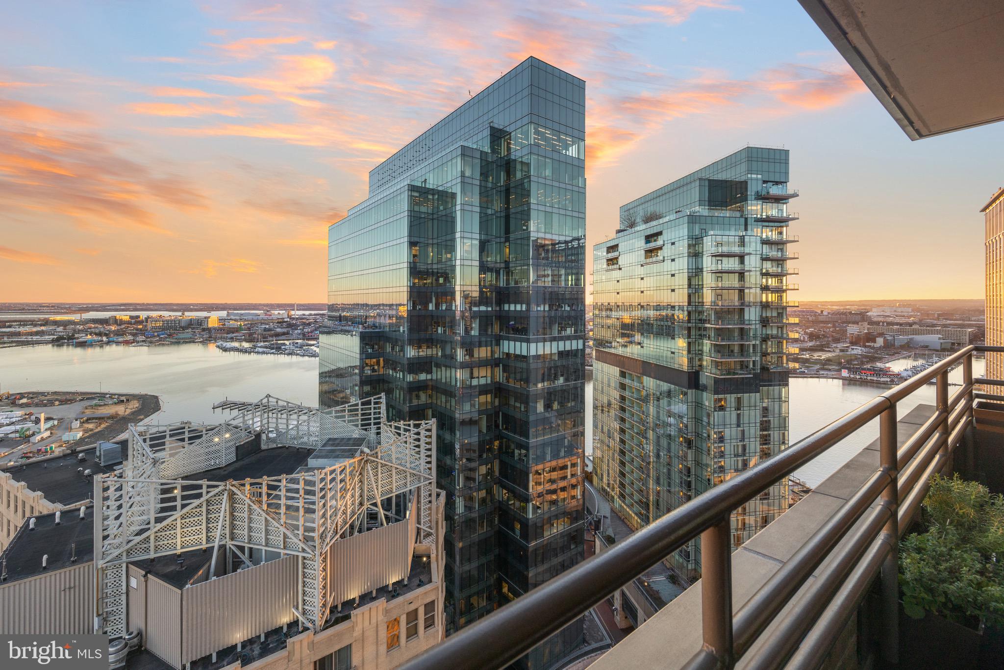 HARBOR EAST - Residential