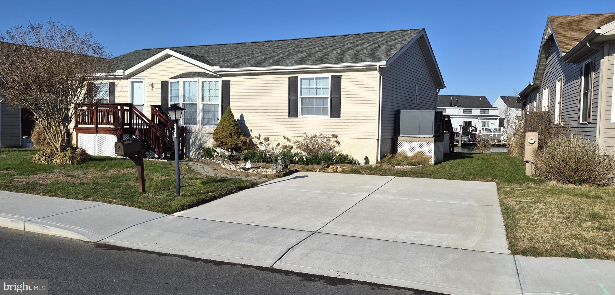 612 GULF STREAM DRIVE