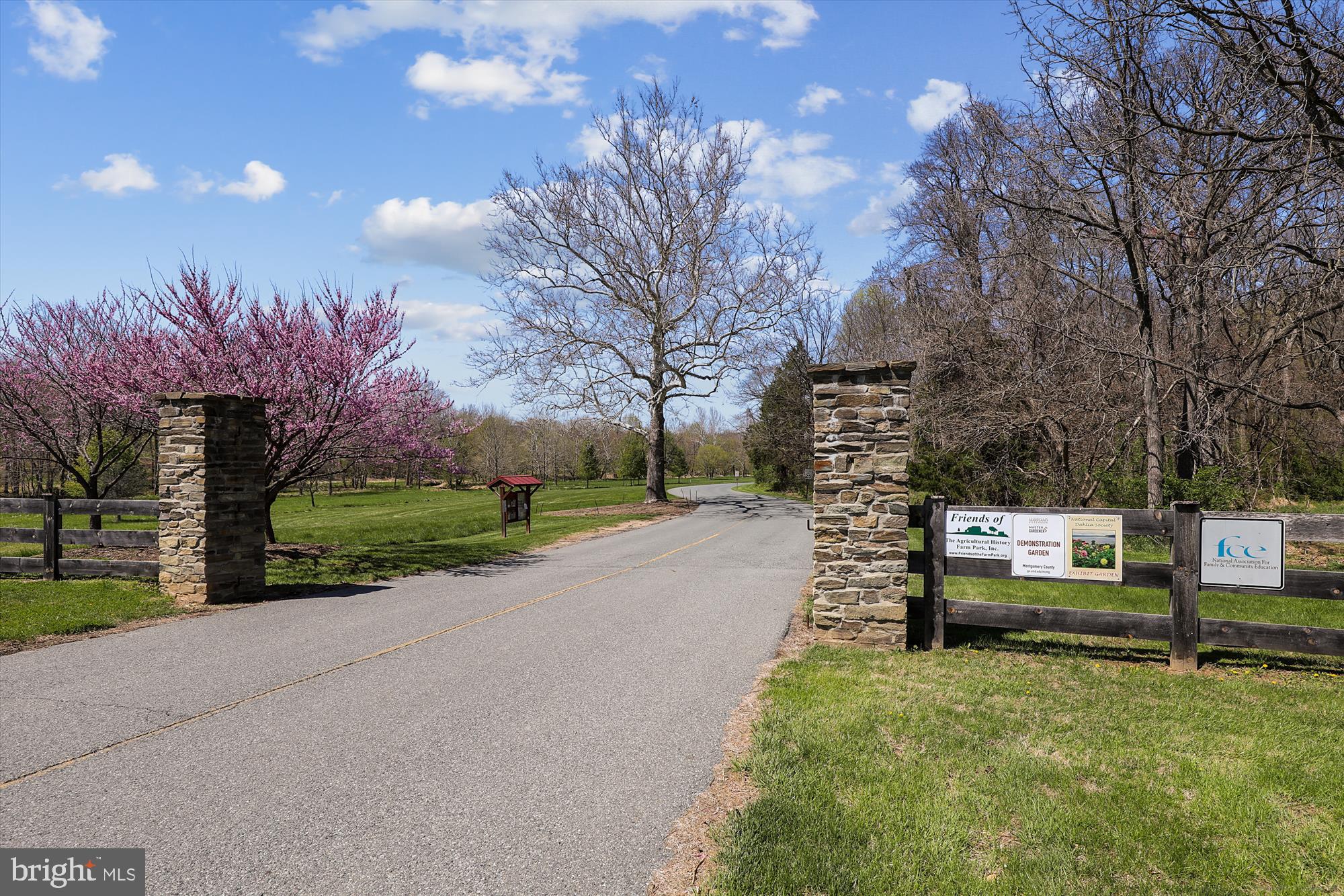 PARK OVERLOOK - Residential