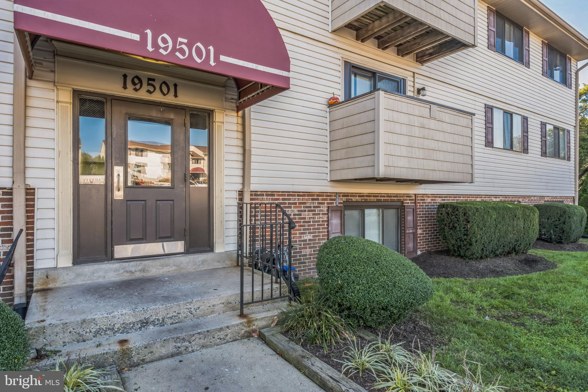 Make this beautifully updated two-bedroom condo in Germantown yours! The open-concept kitchen features a stylish breakfast bar, updated cabinetry, updated countertops, and newer stainless steel appliances. The bathroom includes a modern shower, bathtub, vanity, and updated lighting. The spacious primary bedroom offers an expansive walk-in closet. The versatile second bedroom can be used for storage, stay over guests, or as additional office space. The unit also boasts a dedicated laundry room with a full-sized washer and dryer. Conveniently located just minutes from Costco, Milestone Shopping Center, and a variety of restaurants. Could also be ideal for buy and hold investors.