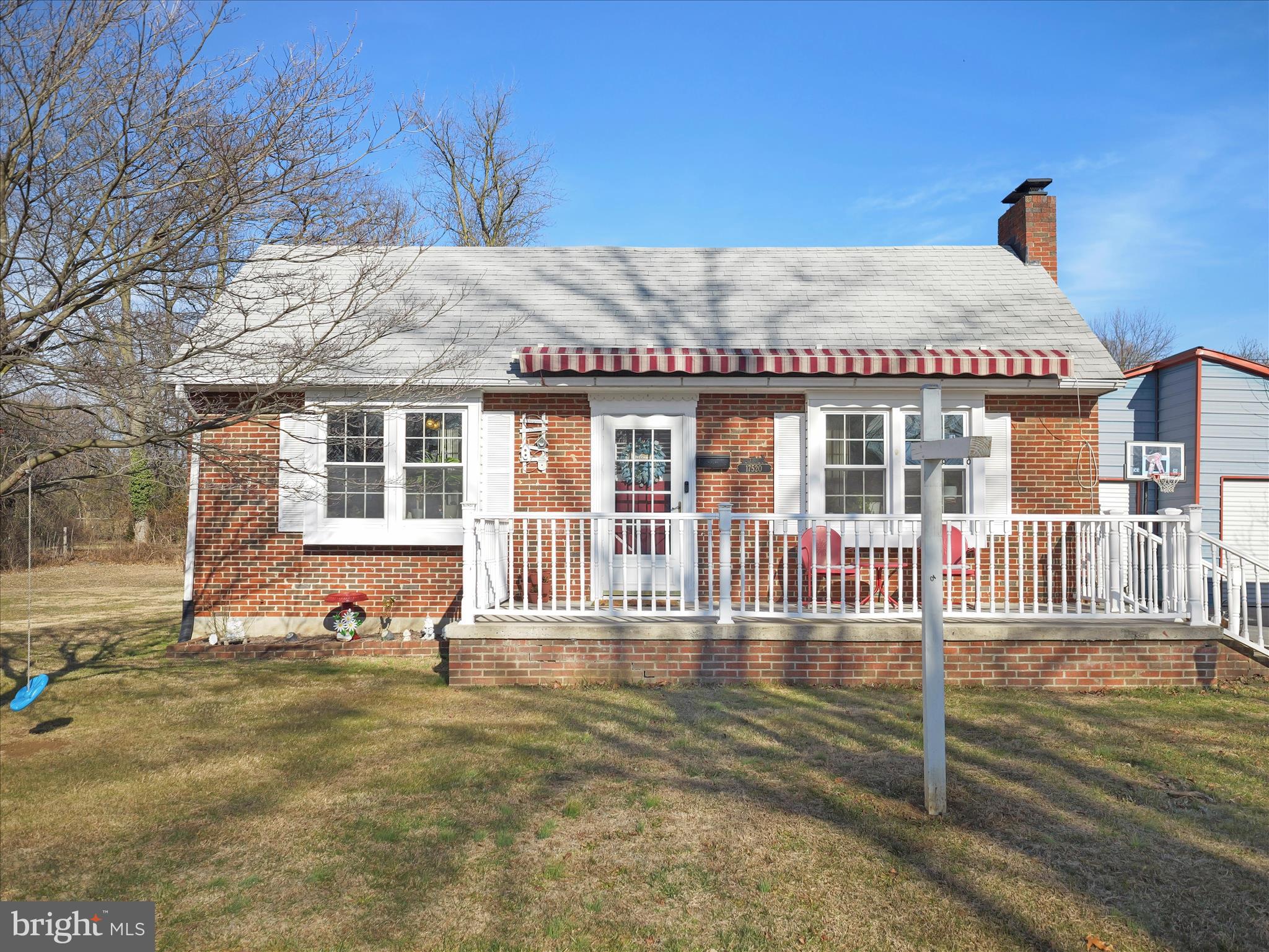 HALFWAY - Residential