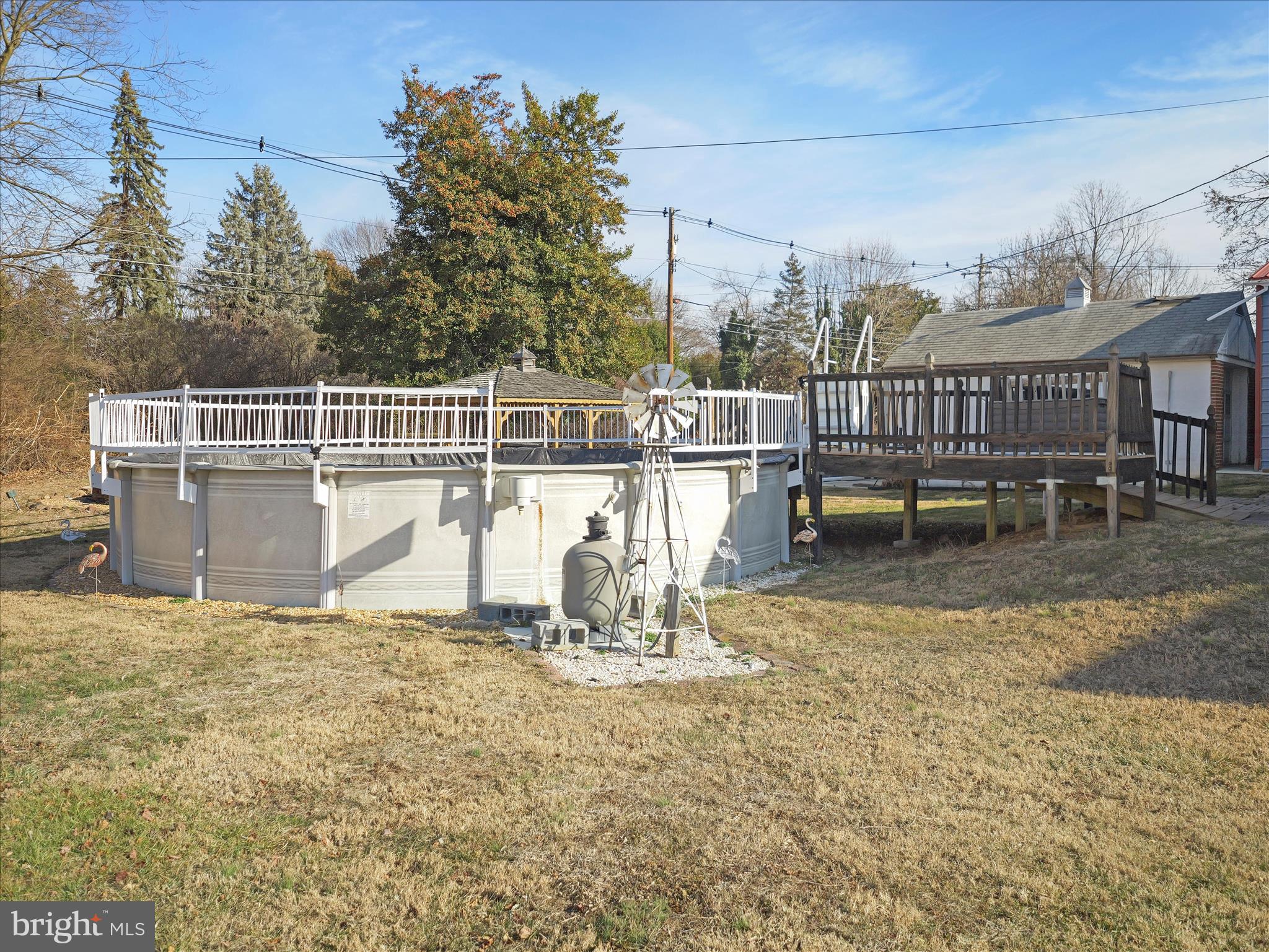 HALFWAY - Residential