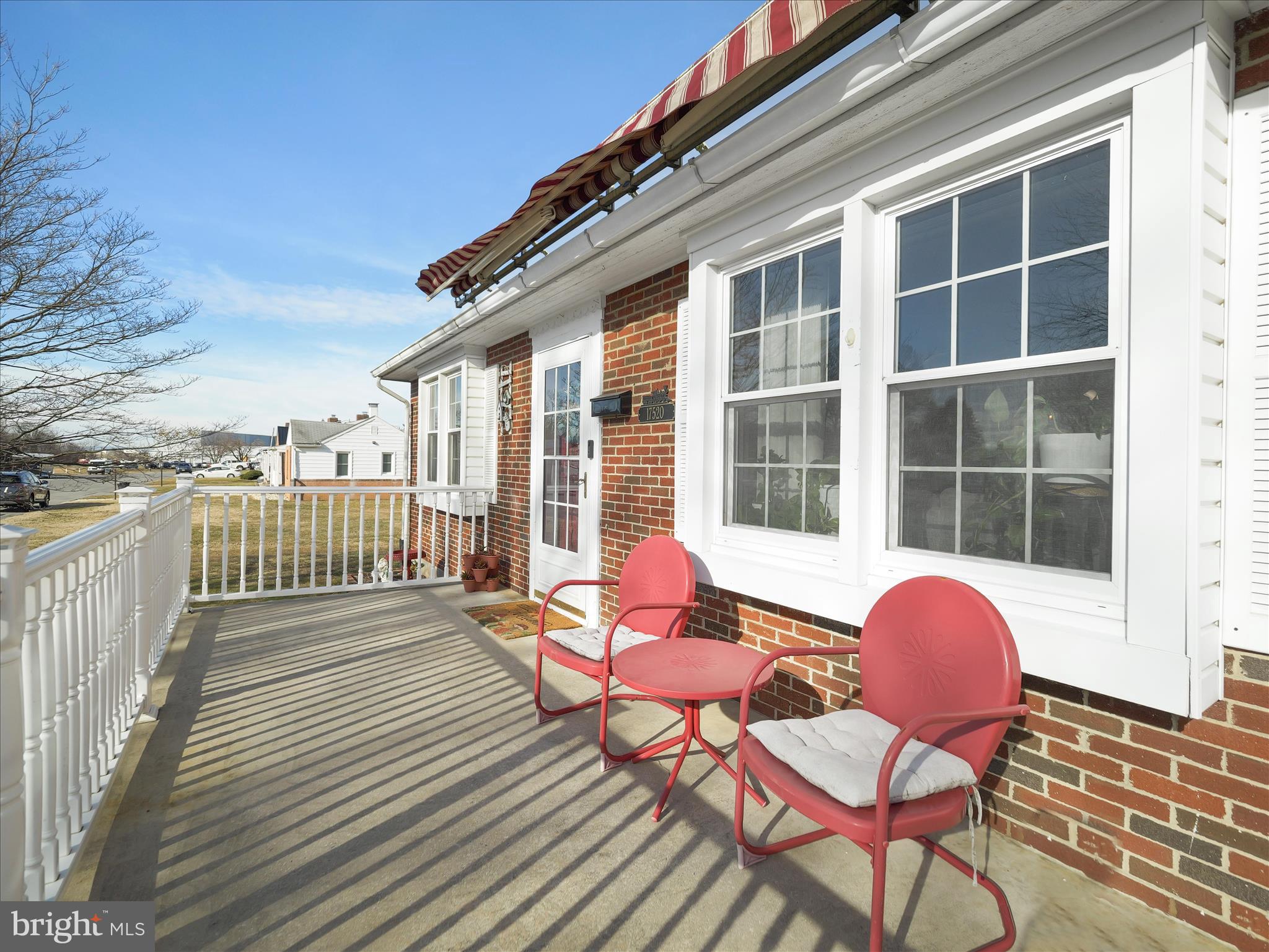 HALFWAY - Residential