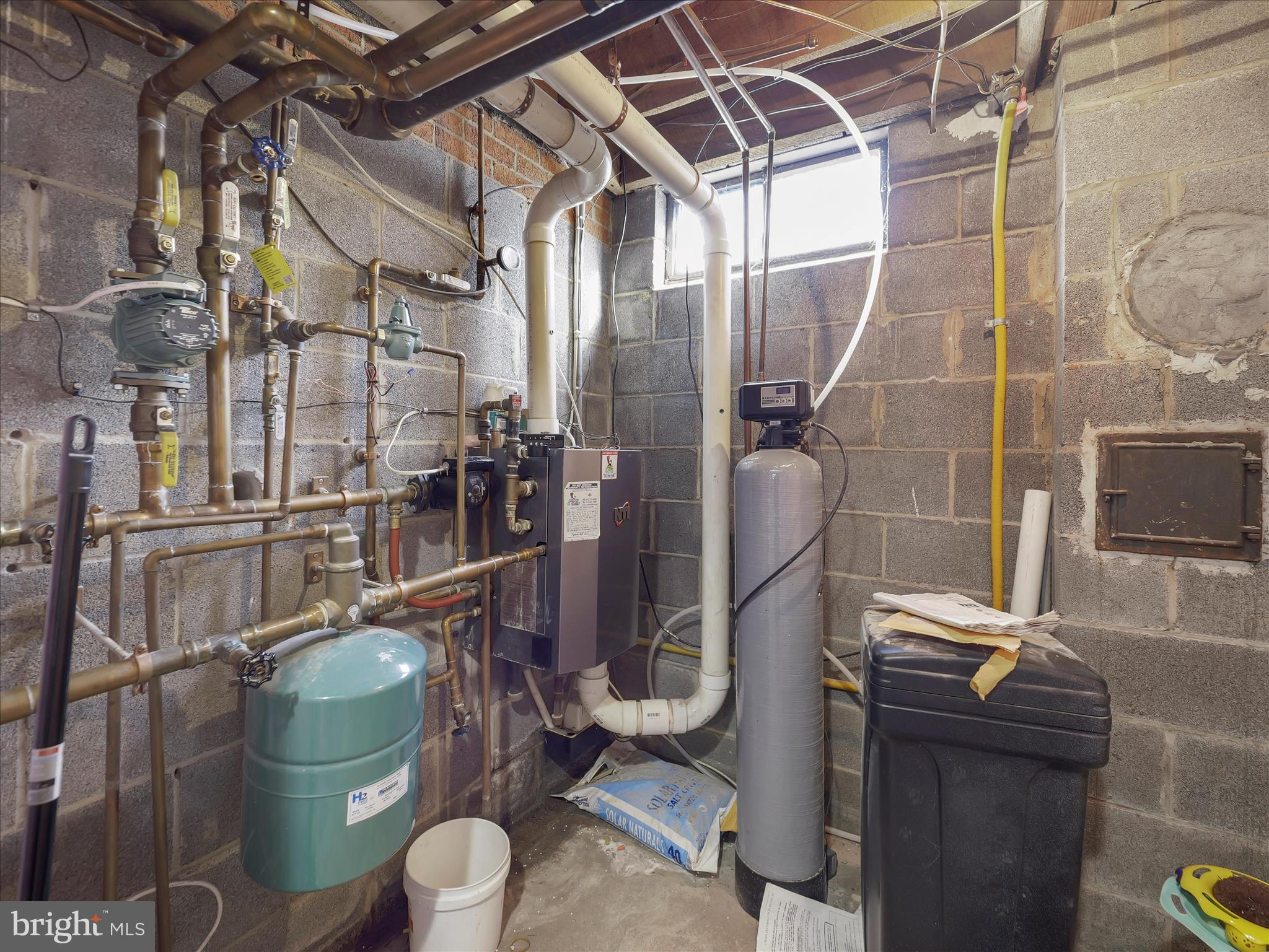 HALFWAY - Residential