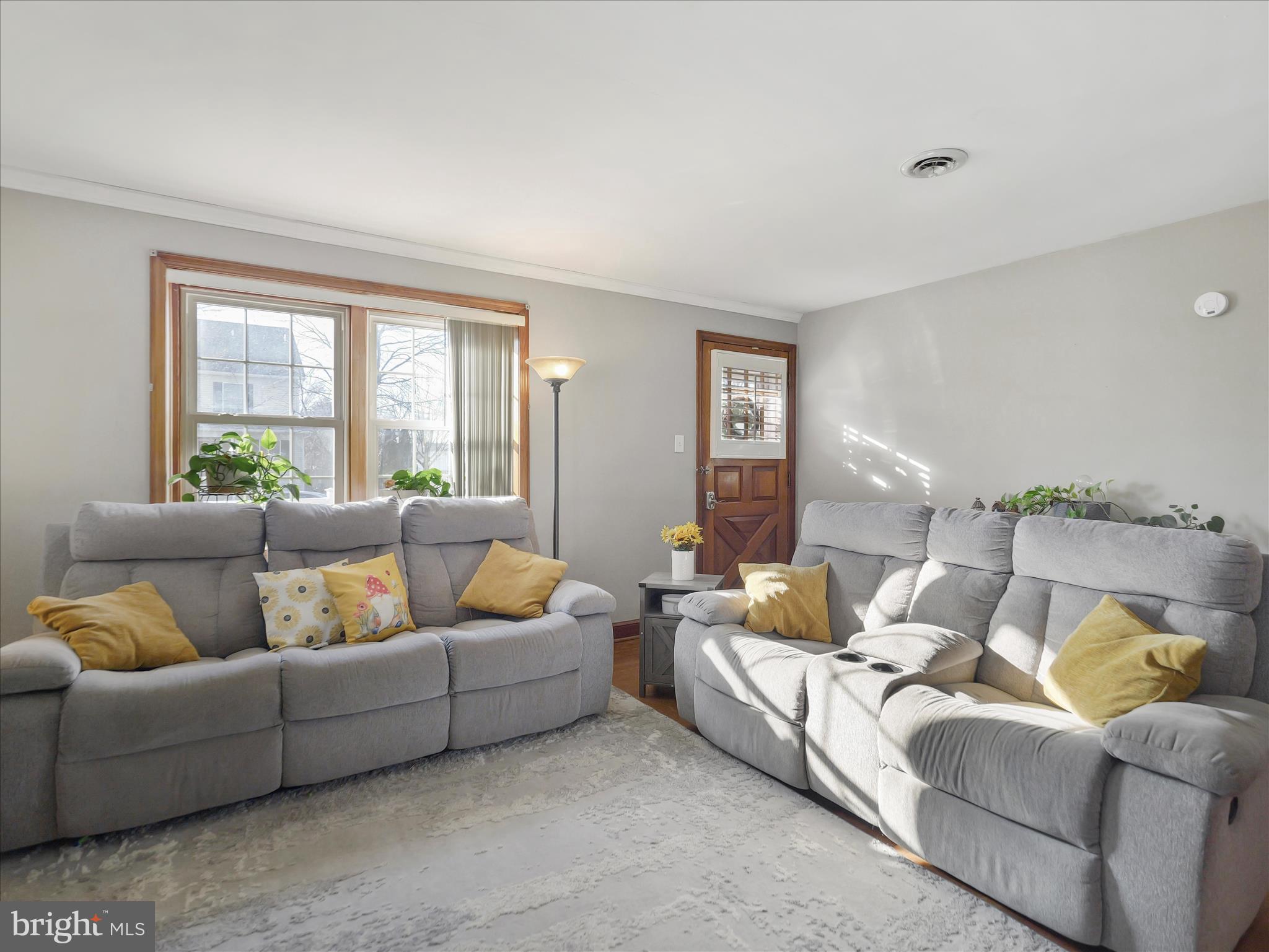 HALFWAY - Residential