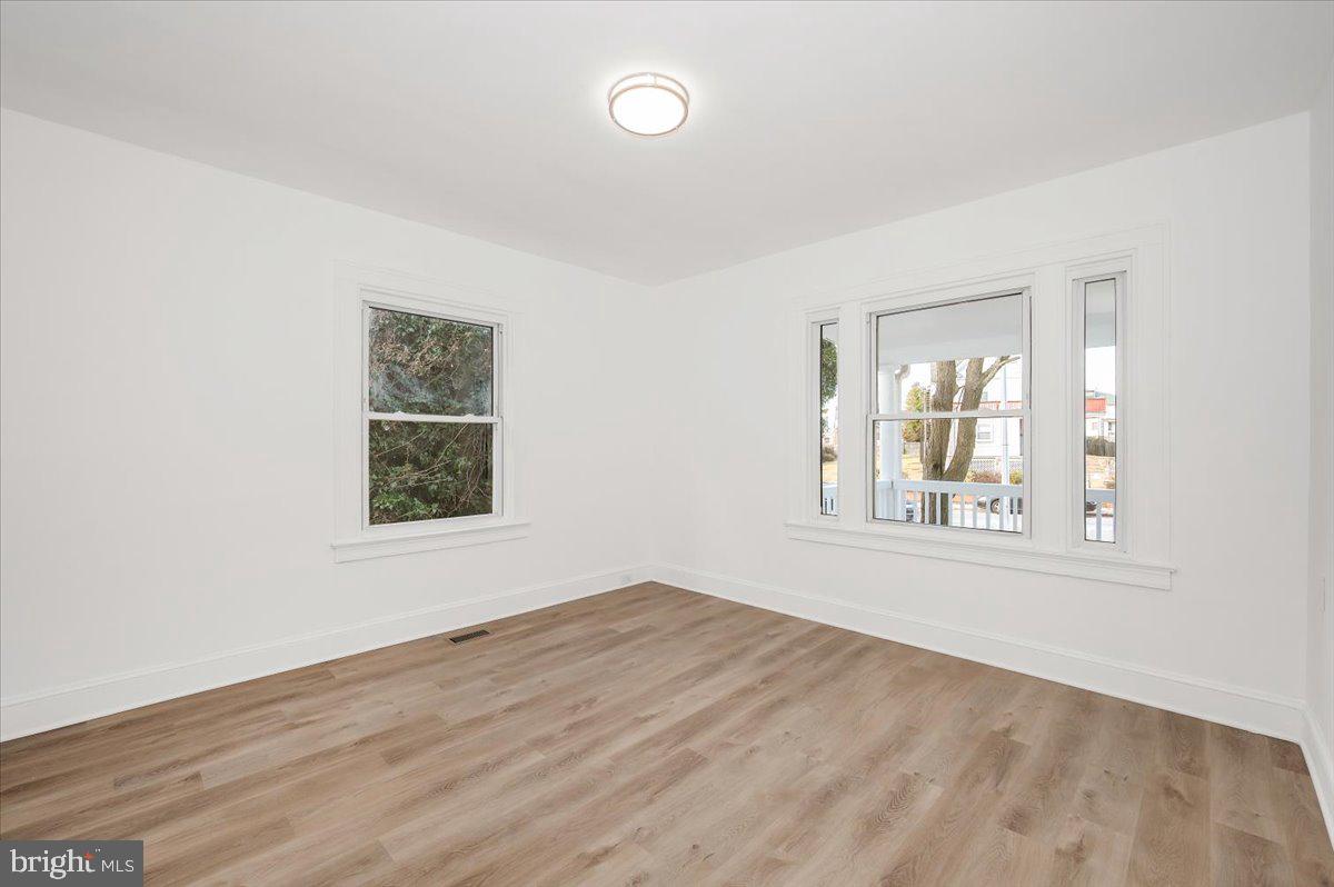 GARRISON - Residential