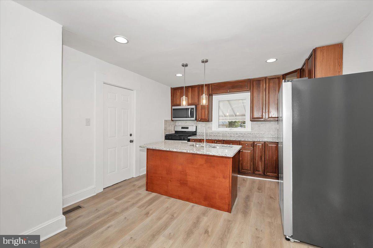 GARRISON - Residential