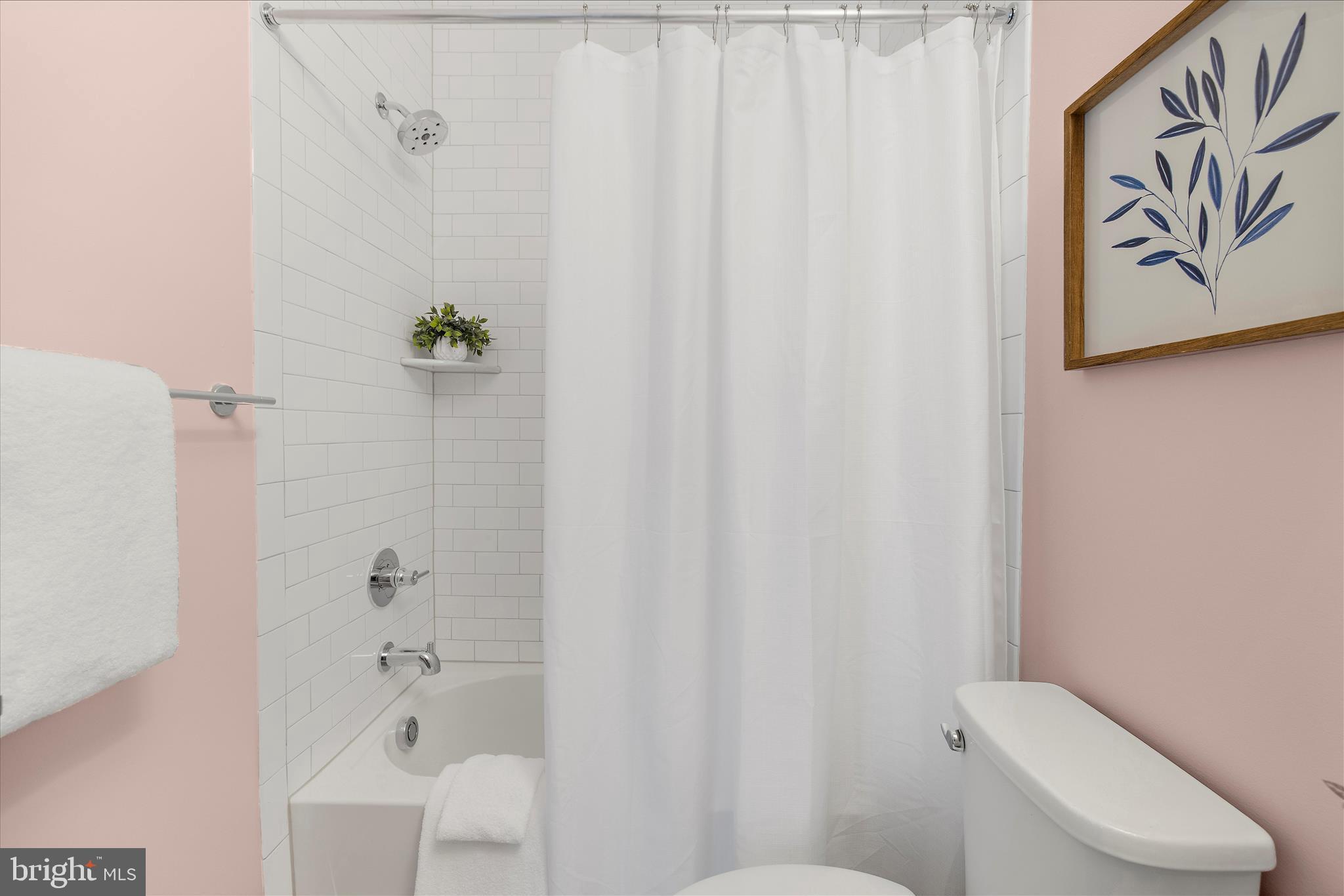 PRIMROSE HILL - Residential