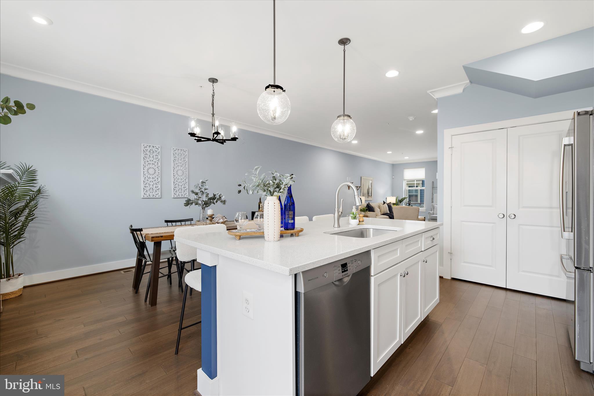 PRIMROSE HILL - Residential