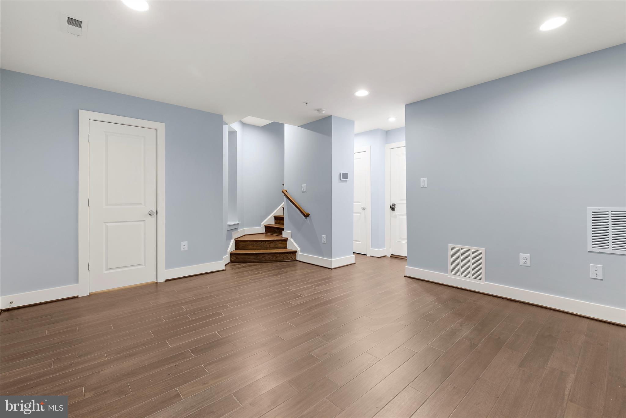 PRIMROSE HILL - Residential