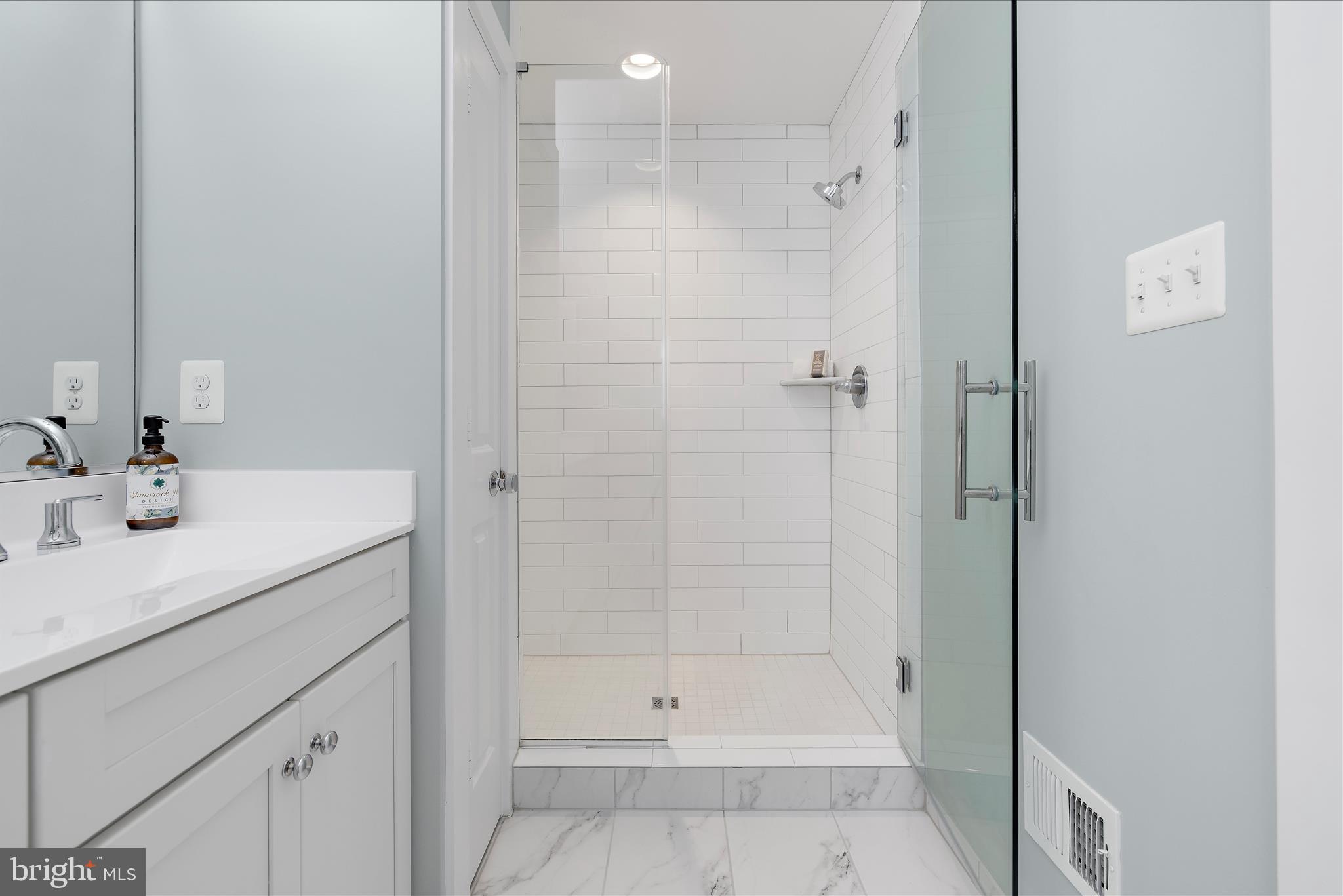 PRIMROSE HILL - Residential