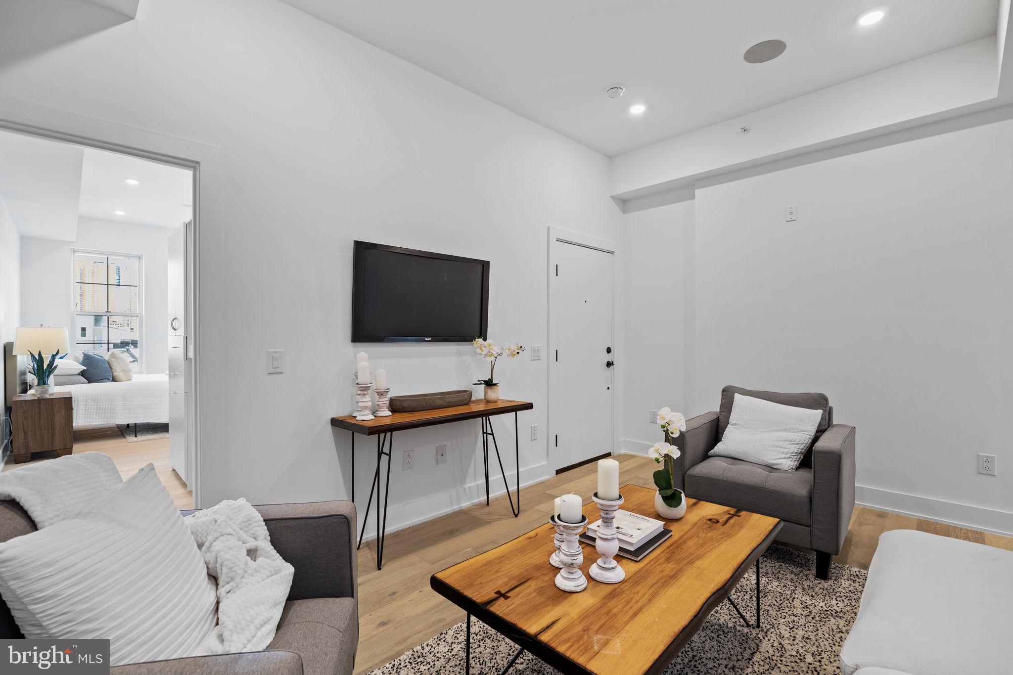 GRADUATE HOSPITAL - Residential