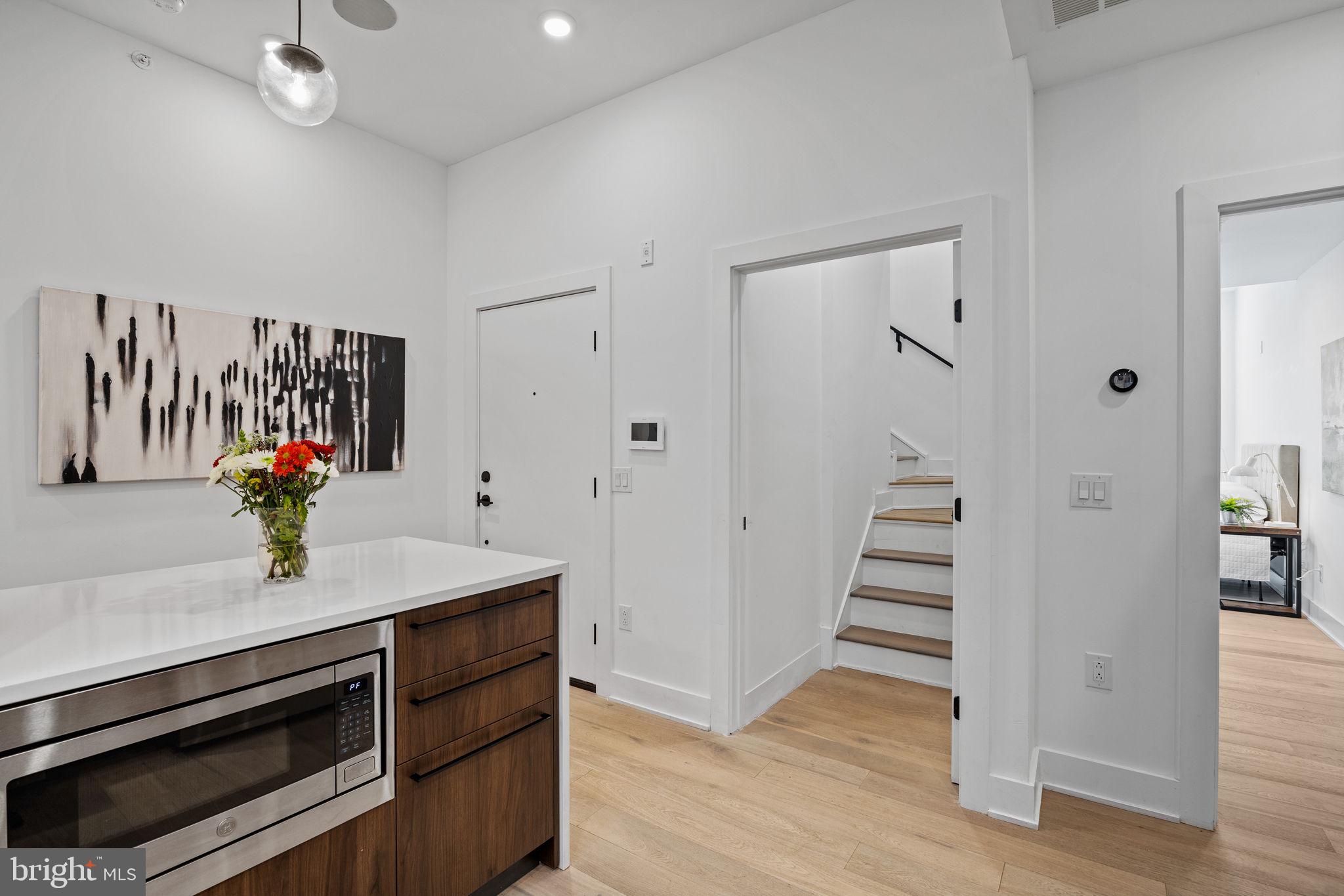 GRADUATE HOSPITAL - Residential