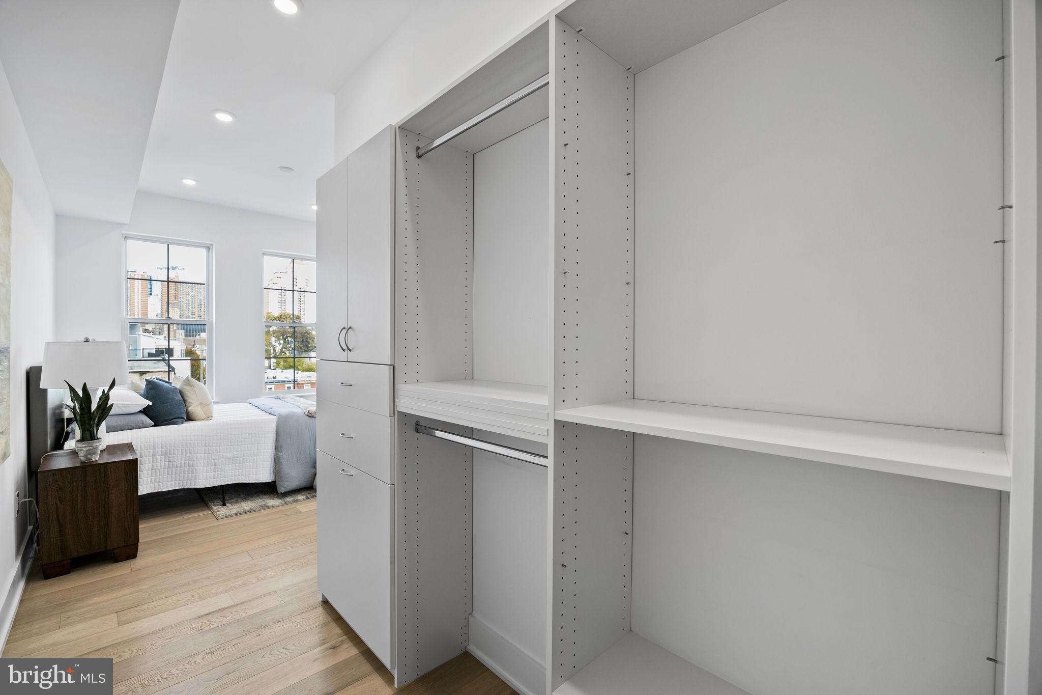 GRADUATE HOSPITAL - Residential