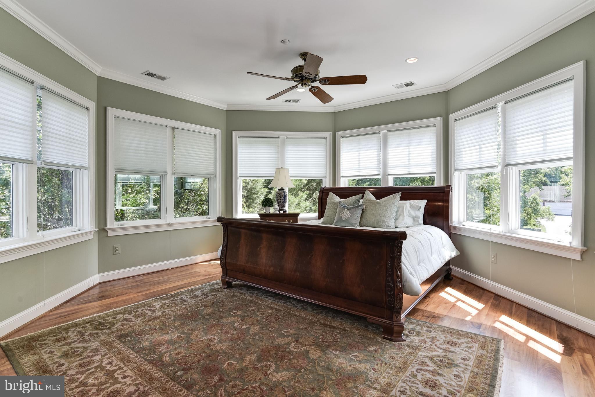 MCAULEY PARK - Residential