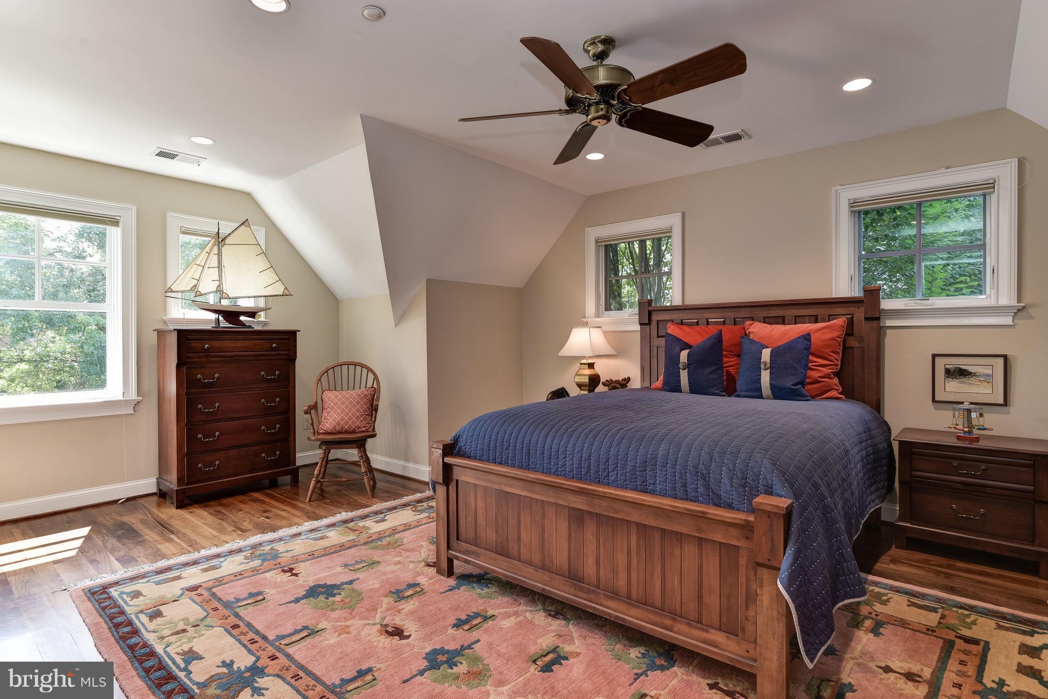 MCAULEY PARK - Residential