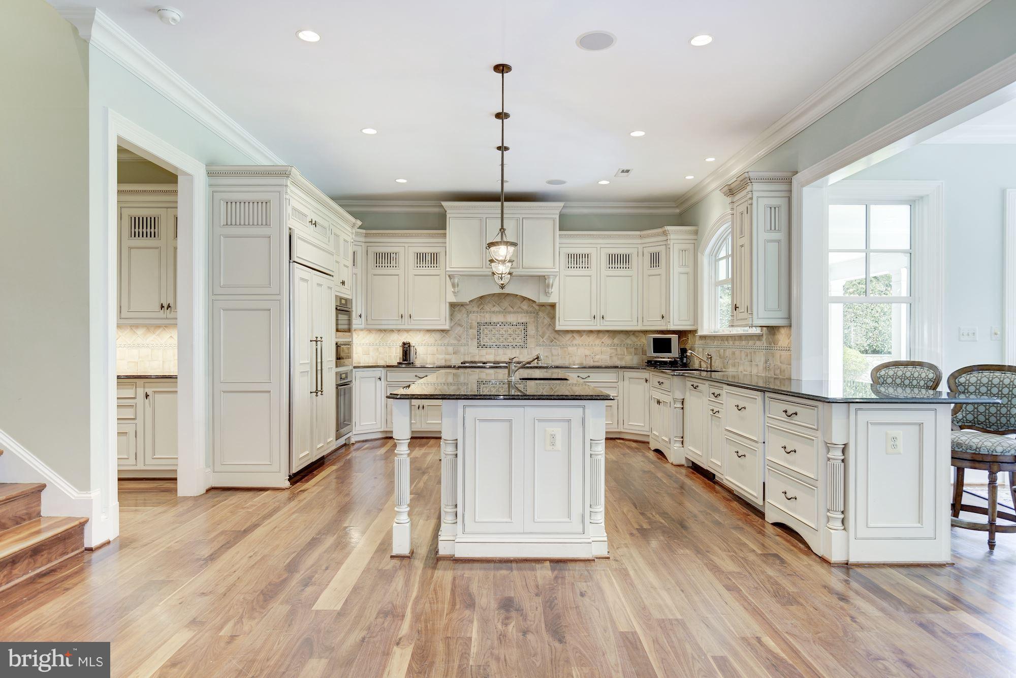 MCAULEY PARK - Residential