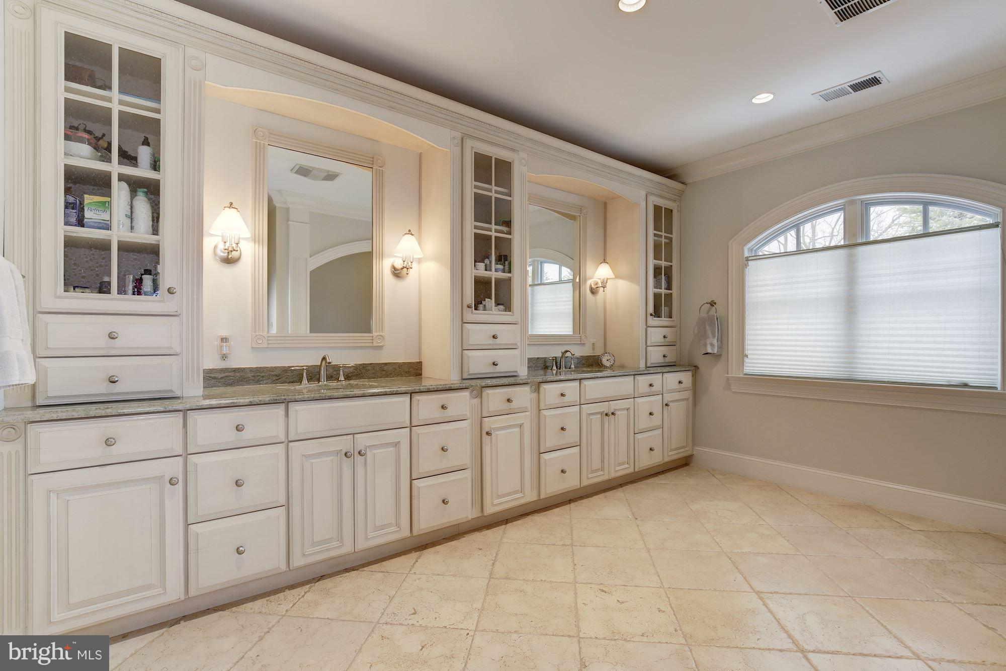 MCAULEY PARK - Residential