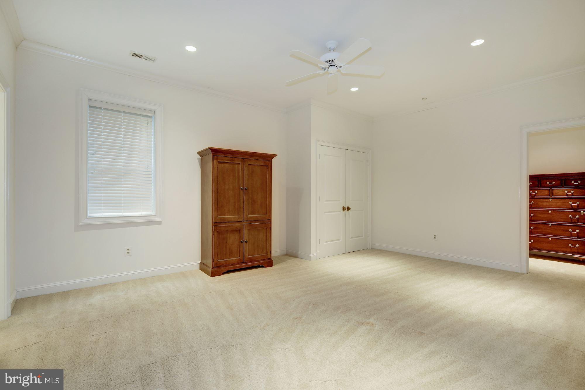 MCAULEY PARK - Residential