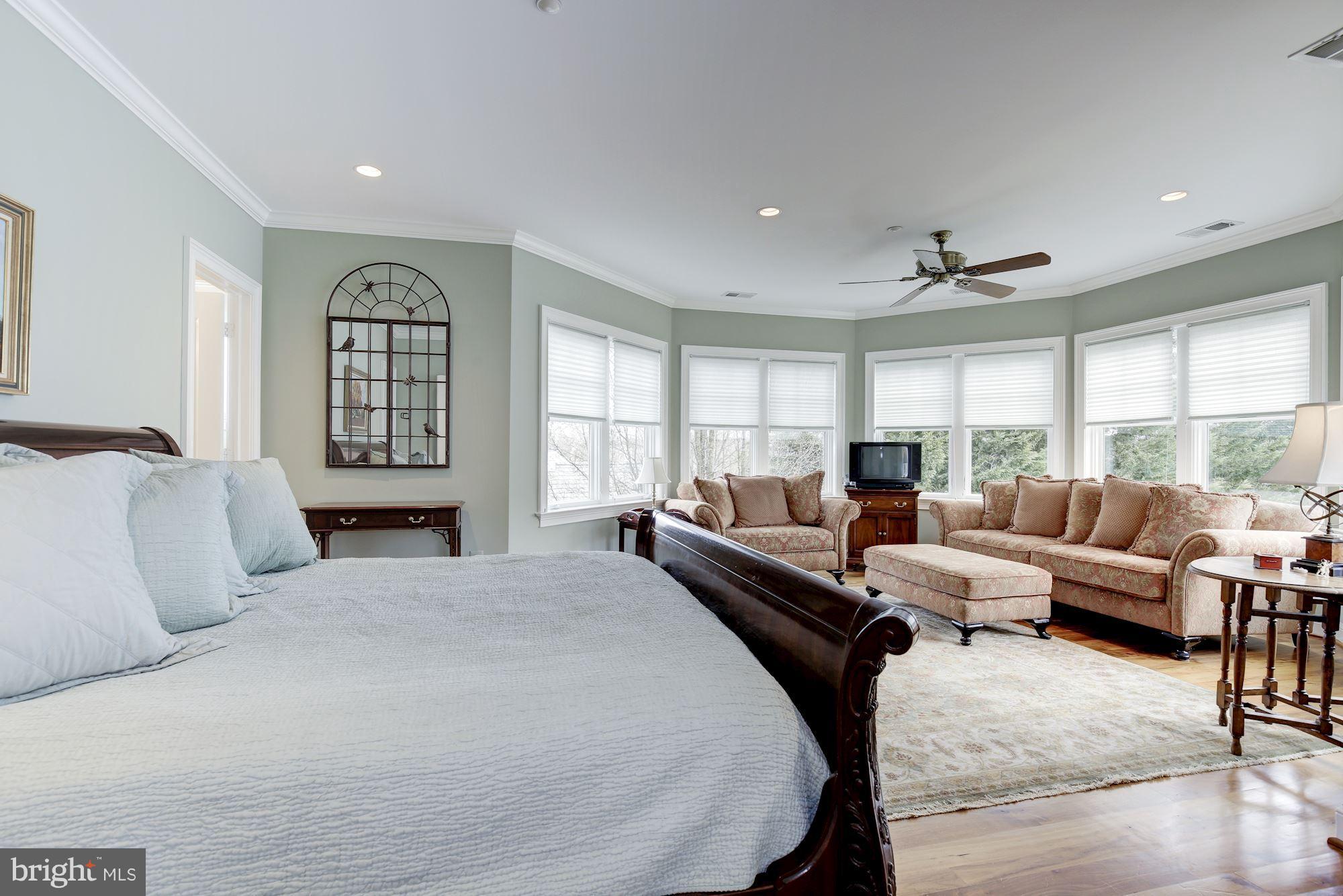 MCAULEY PARK - Residential