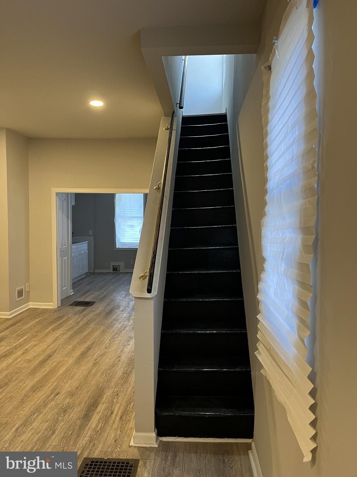 WASHINGTON VILLAGE - Residential Lease