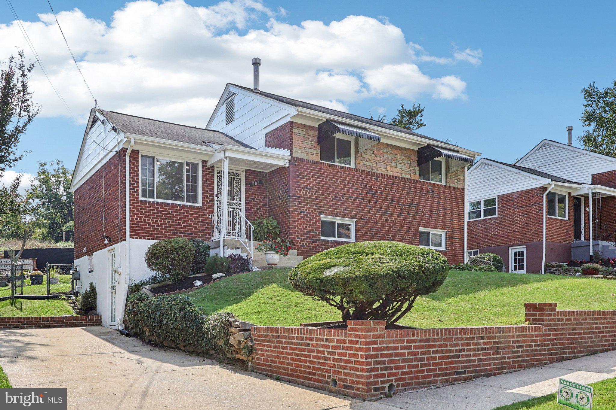 ROLLING RIDGE - Residential