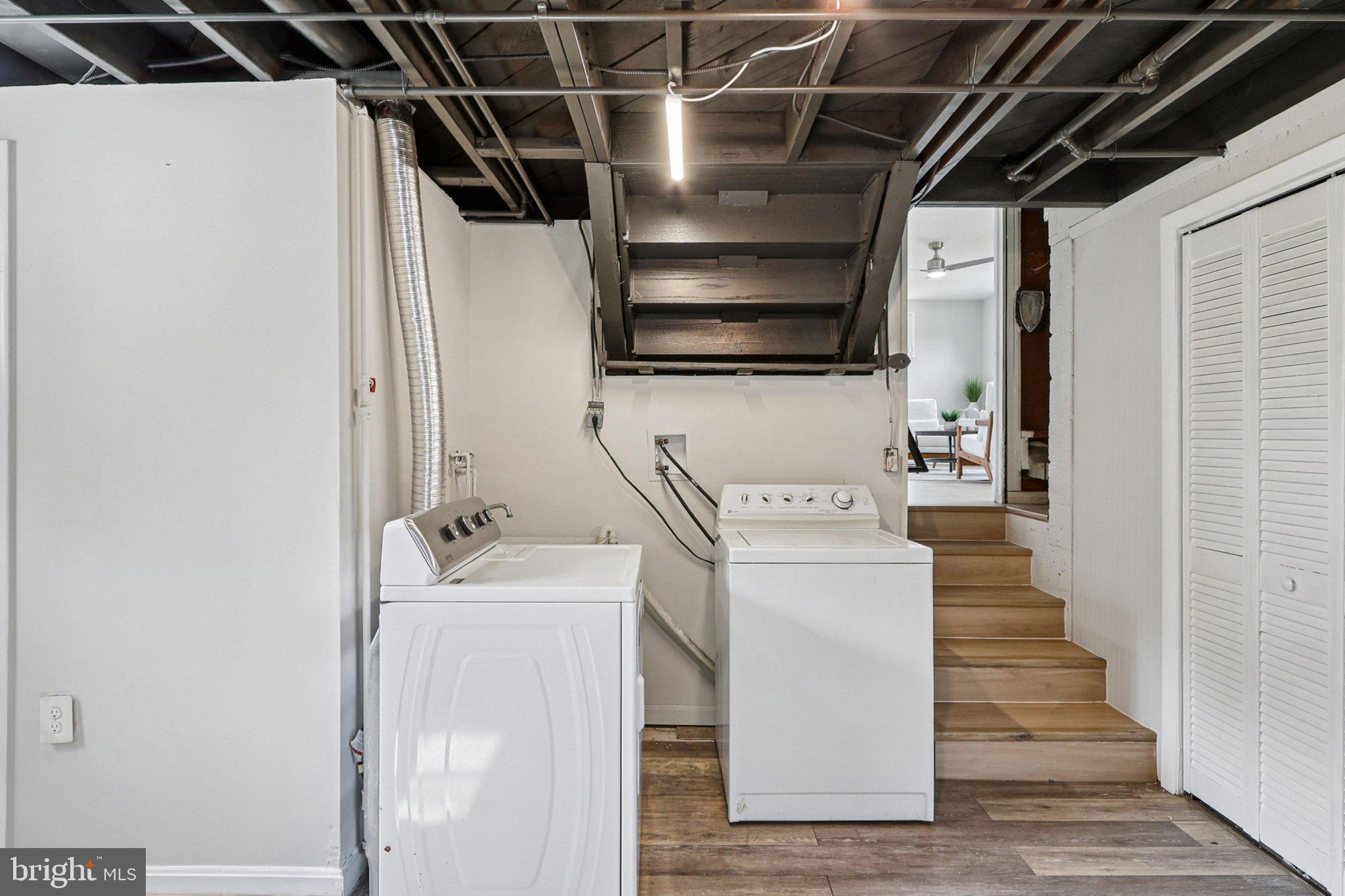 ROLLING RIDGE - Residential